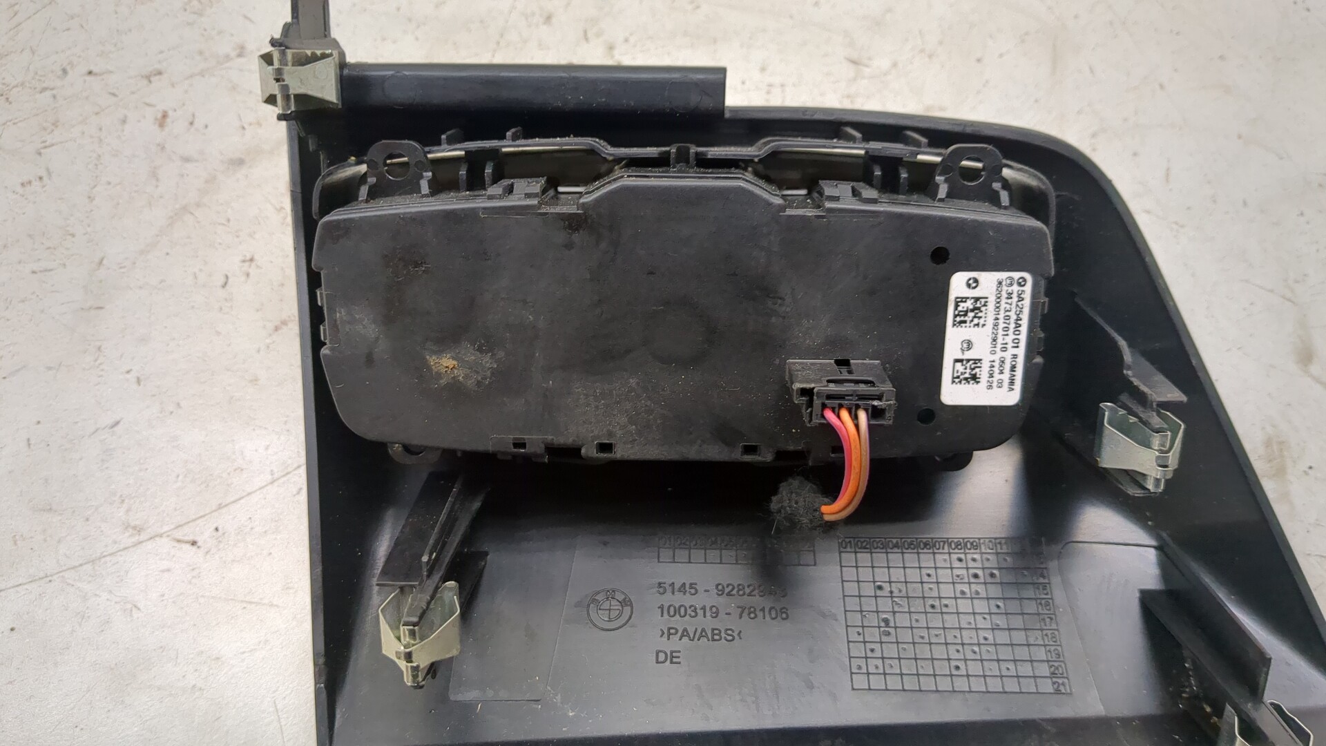 Переключатель света фар