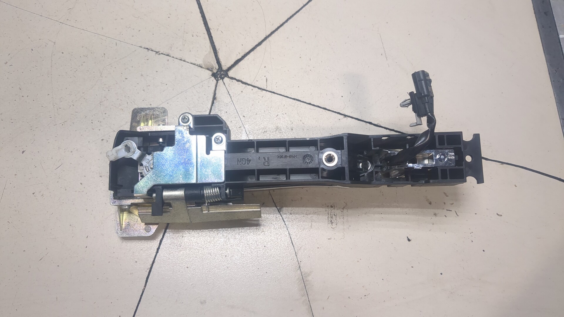 Ручка двери наружная