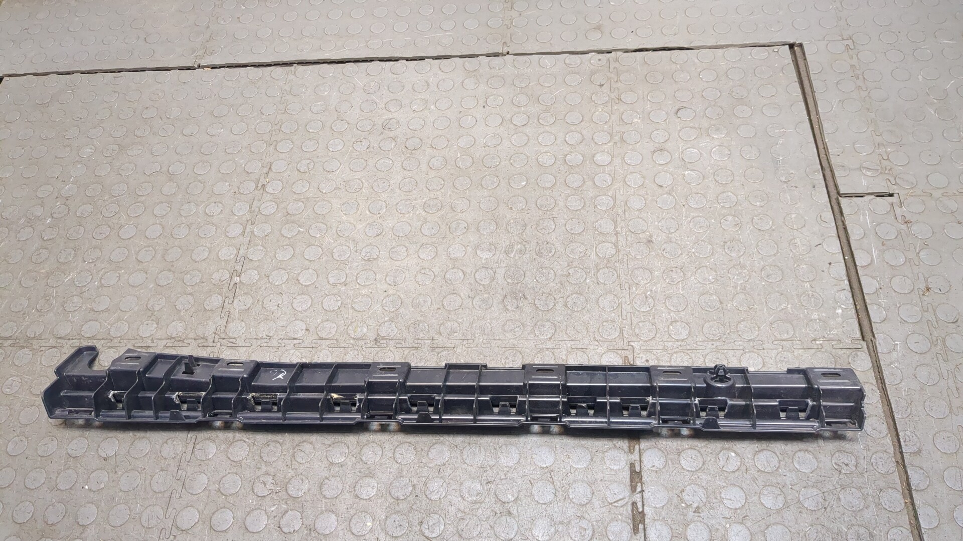 Кронштейн (сопут. товар)