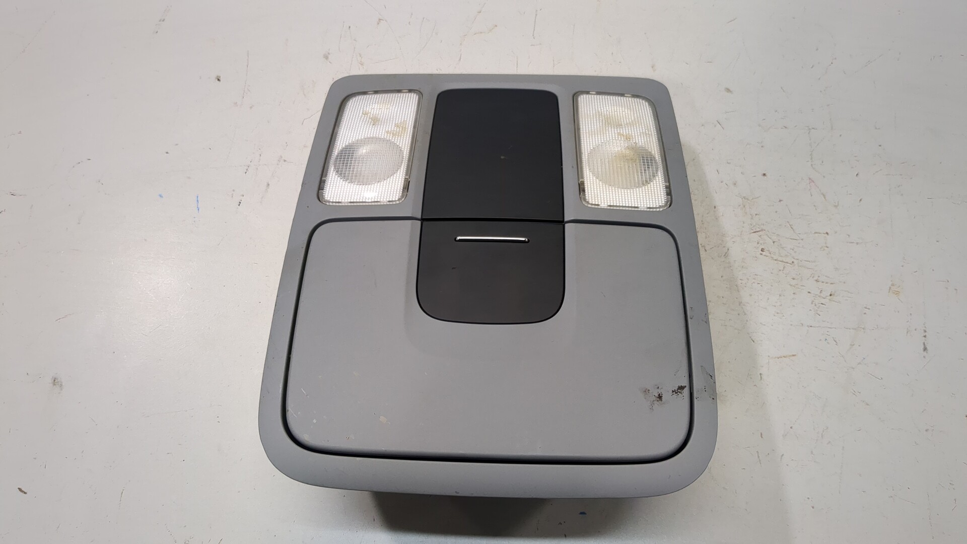 Плафон салонный