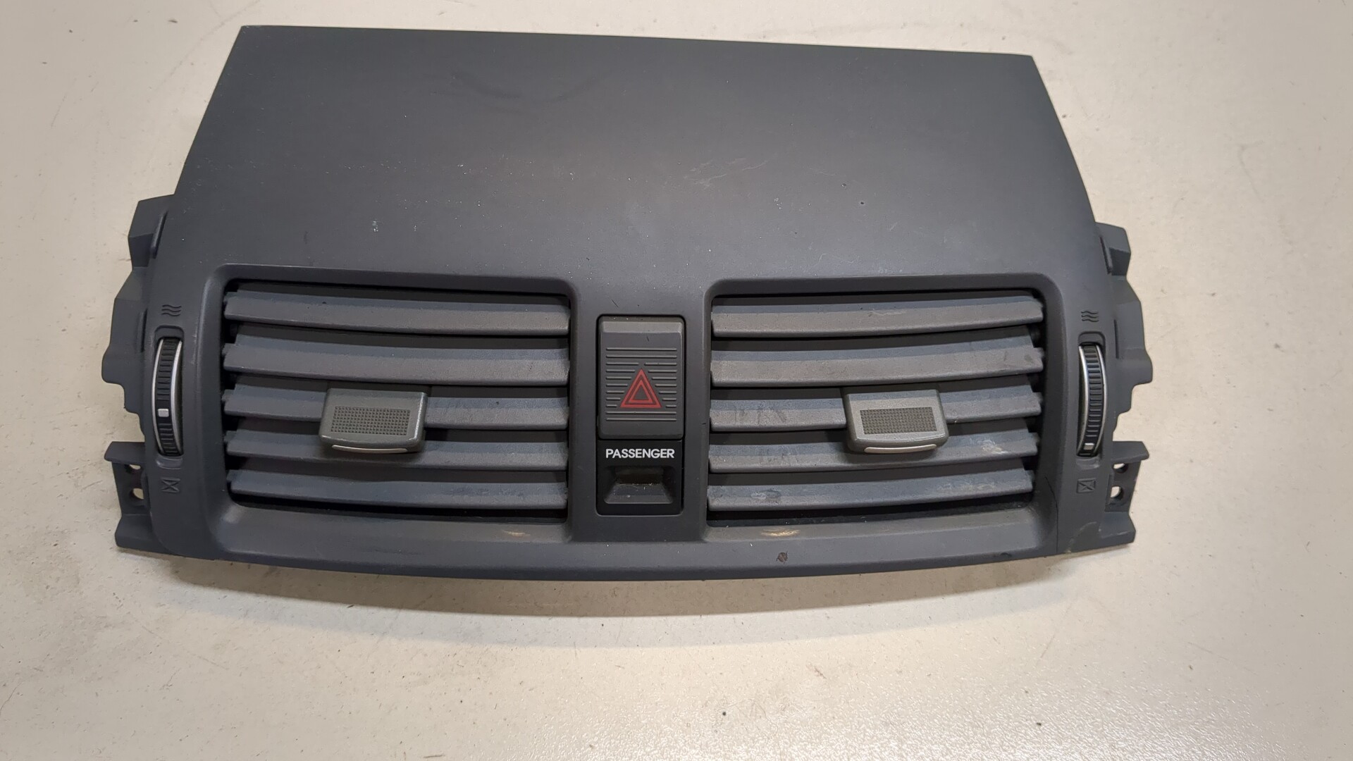 Дефлектор воздушный