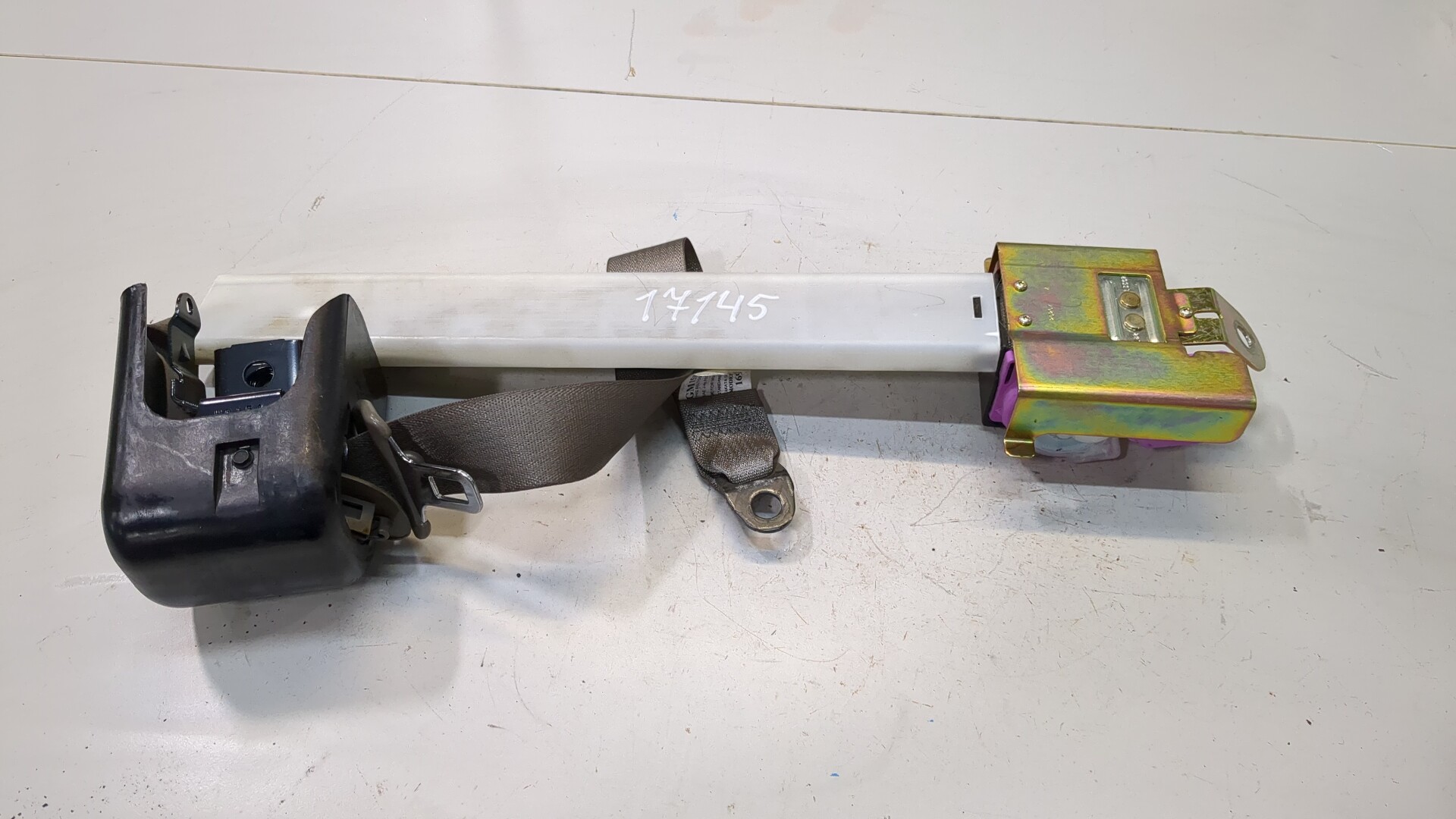 Ремень безопасности