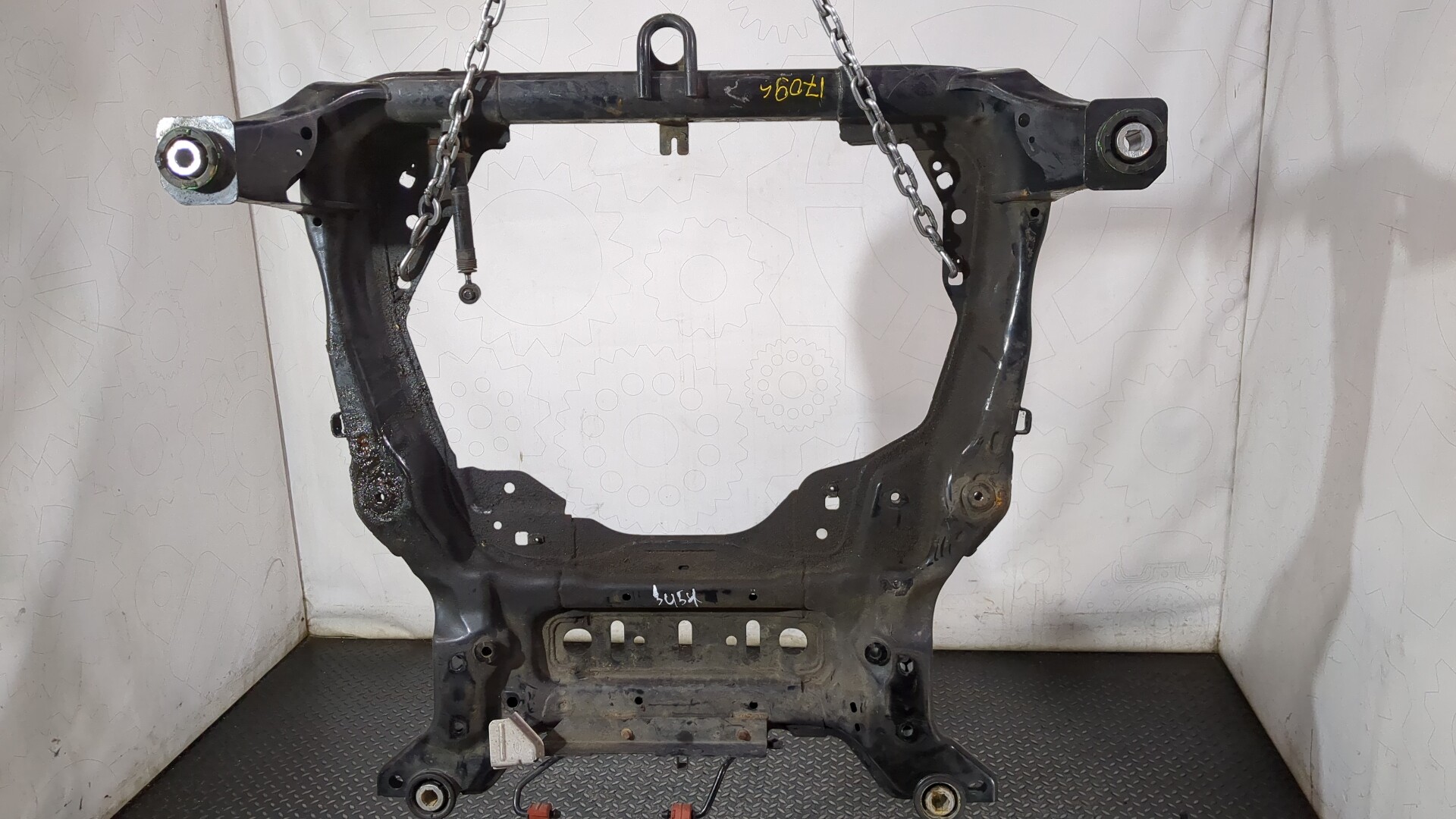 Балка подмоторная