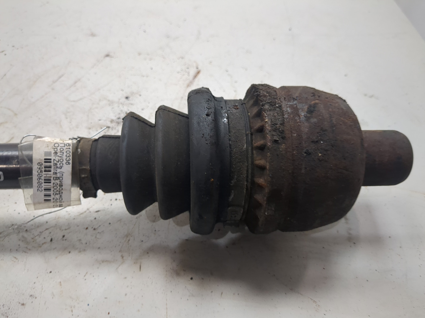 Полуось передняя правая