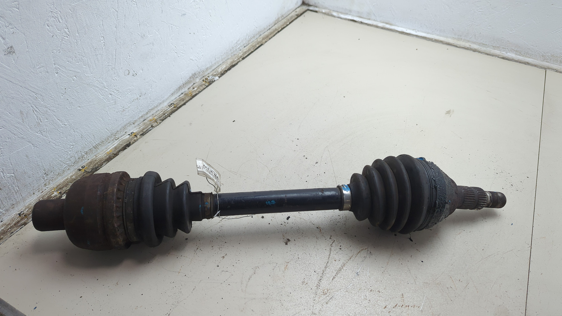 Полуось передняя правая