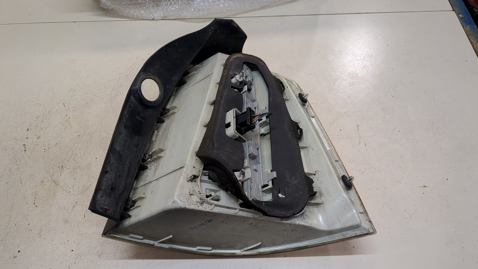 Фонарь задний левый