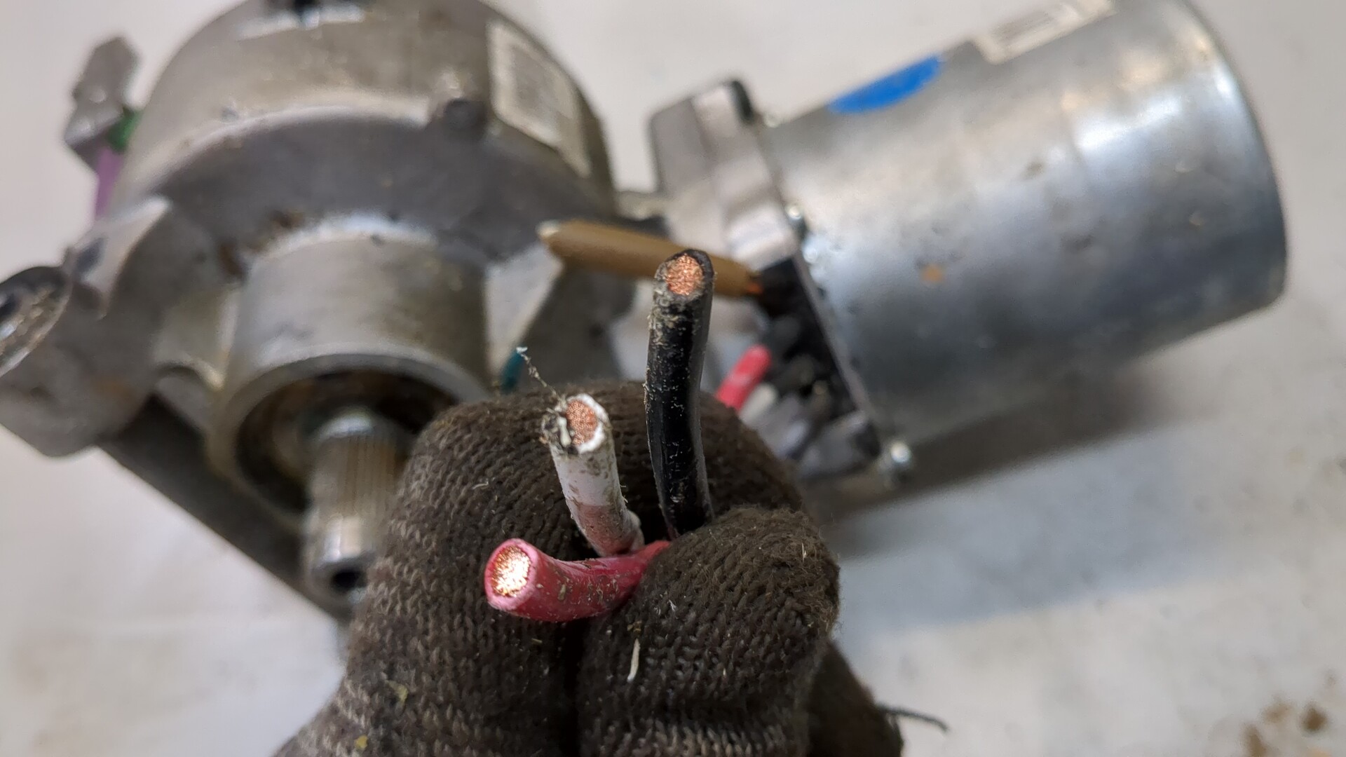 Серводвигатель рулевой рейки