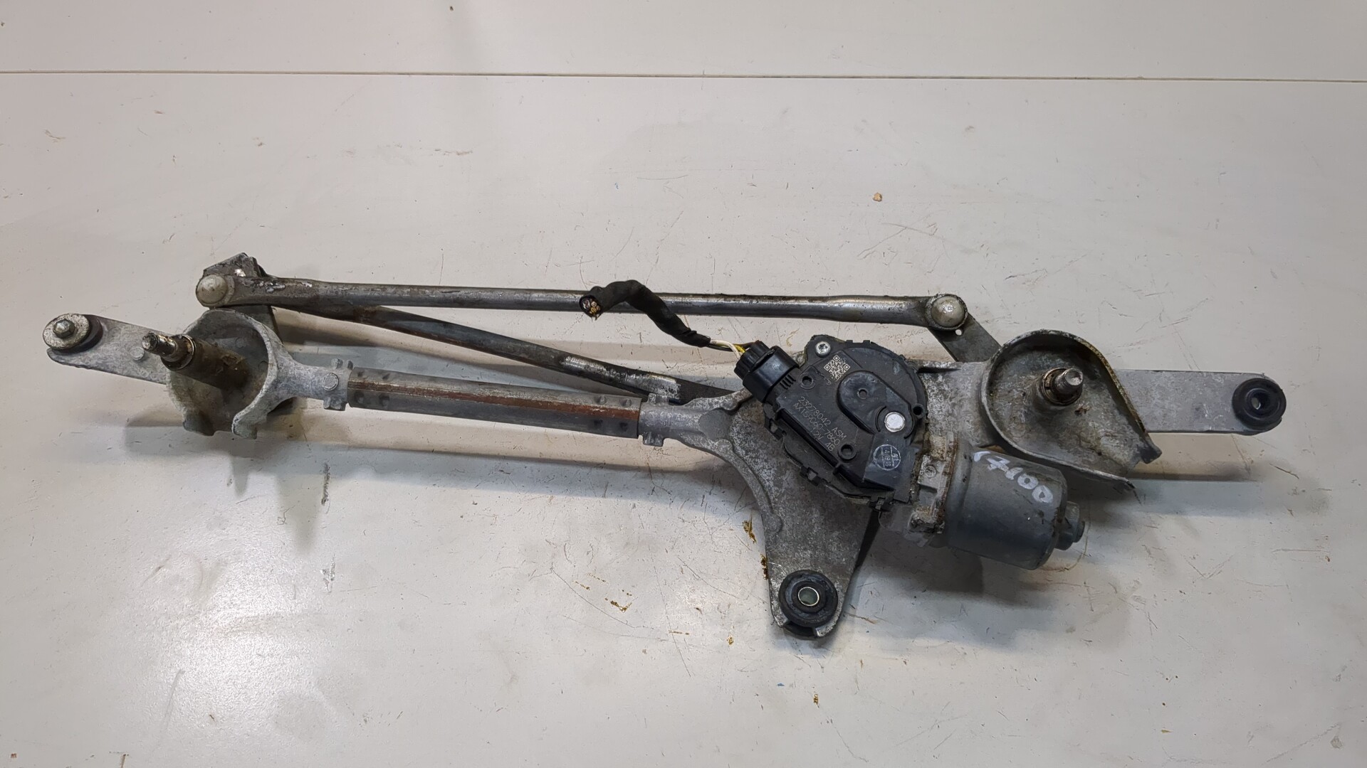 Трапеция стеклоочистителей