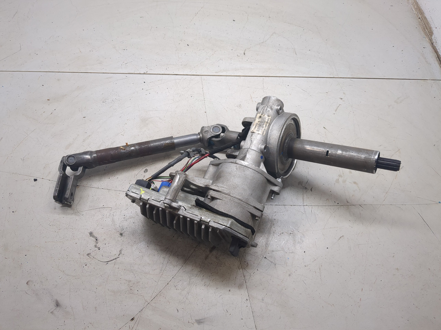 Серводвигатель рулевой рейки