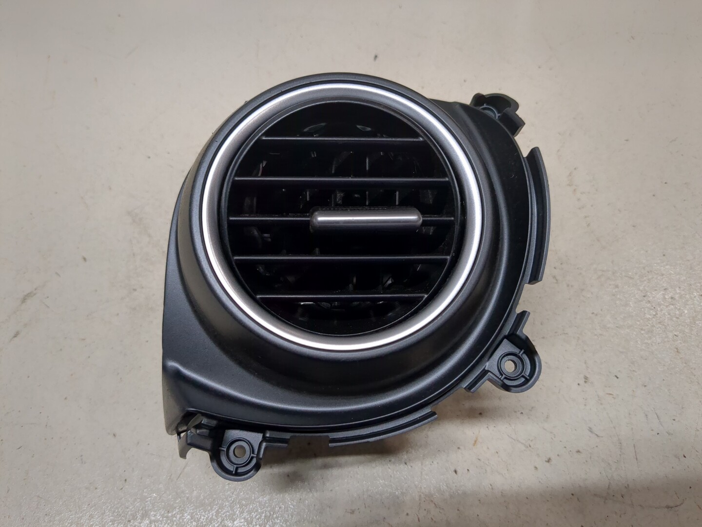 Дефлектор воздушный