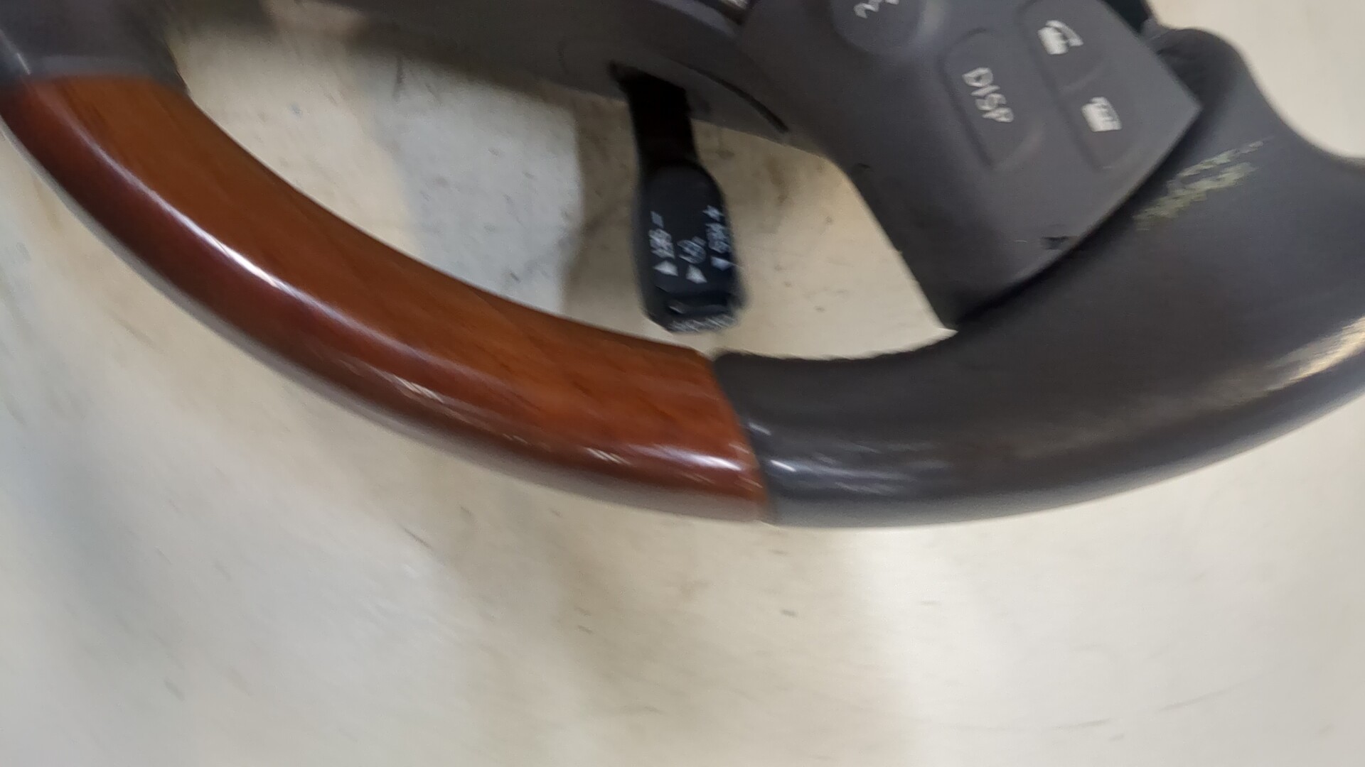 Рулевое колесо (руль)