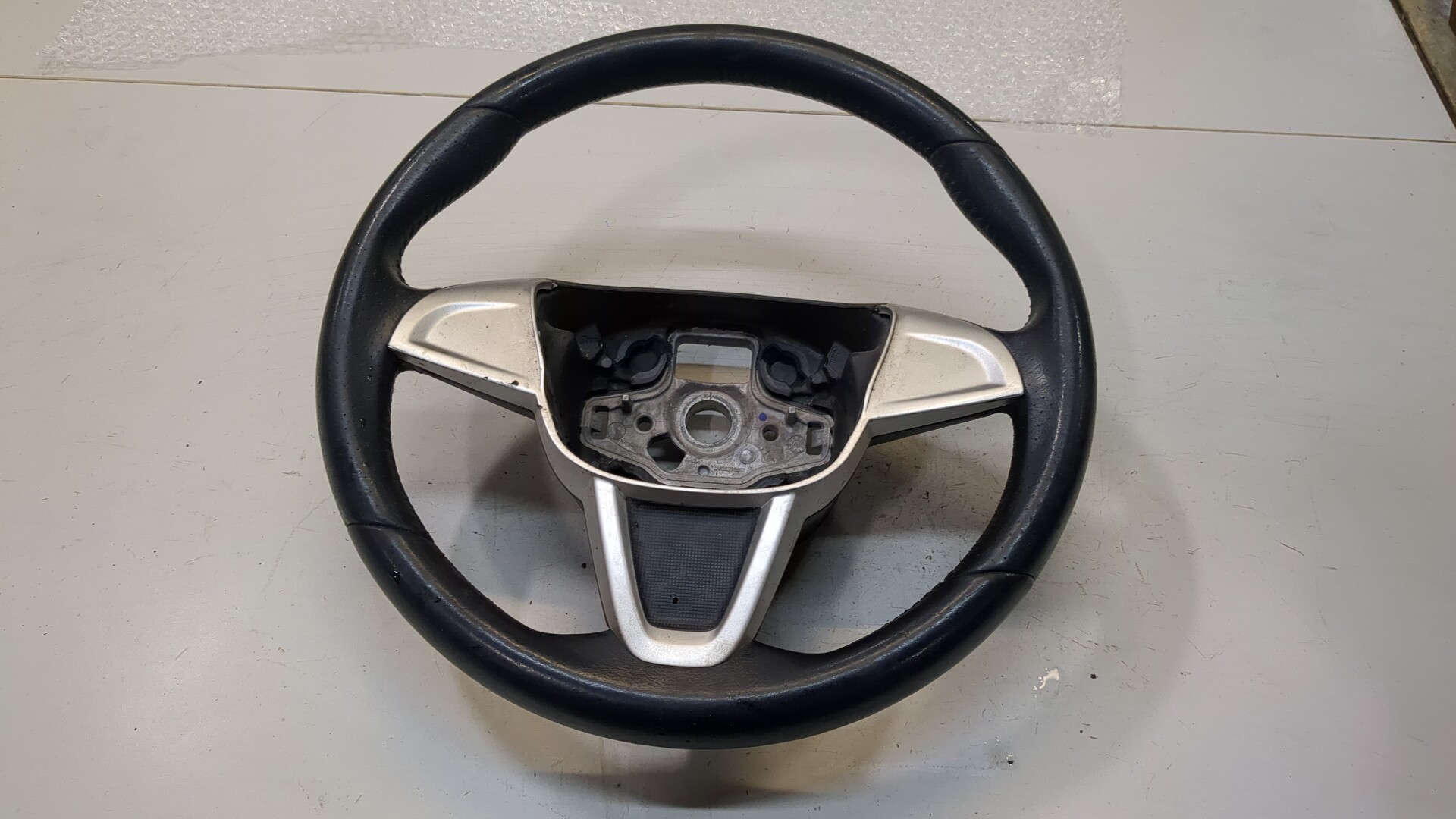 Рулевое колесо (руль)