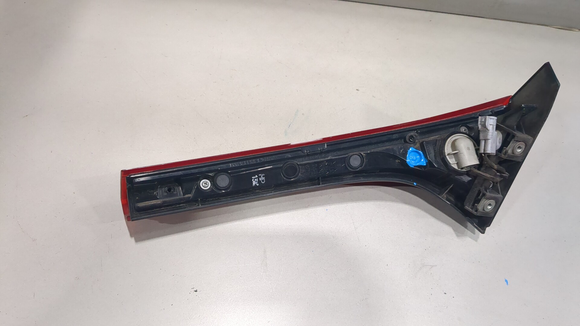 Фонарь задний внутренний левый