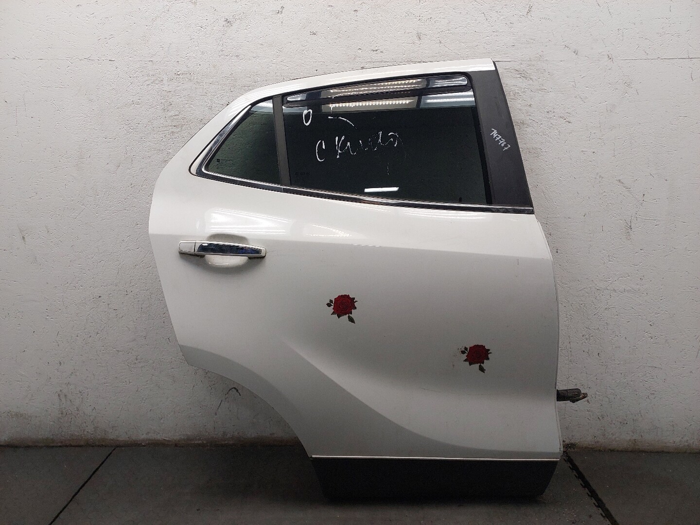 Дверь задняя правая