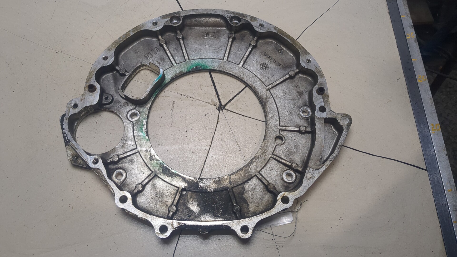 Плита двигателя