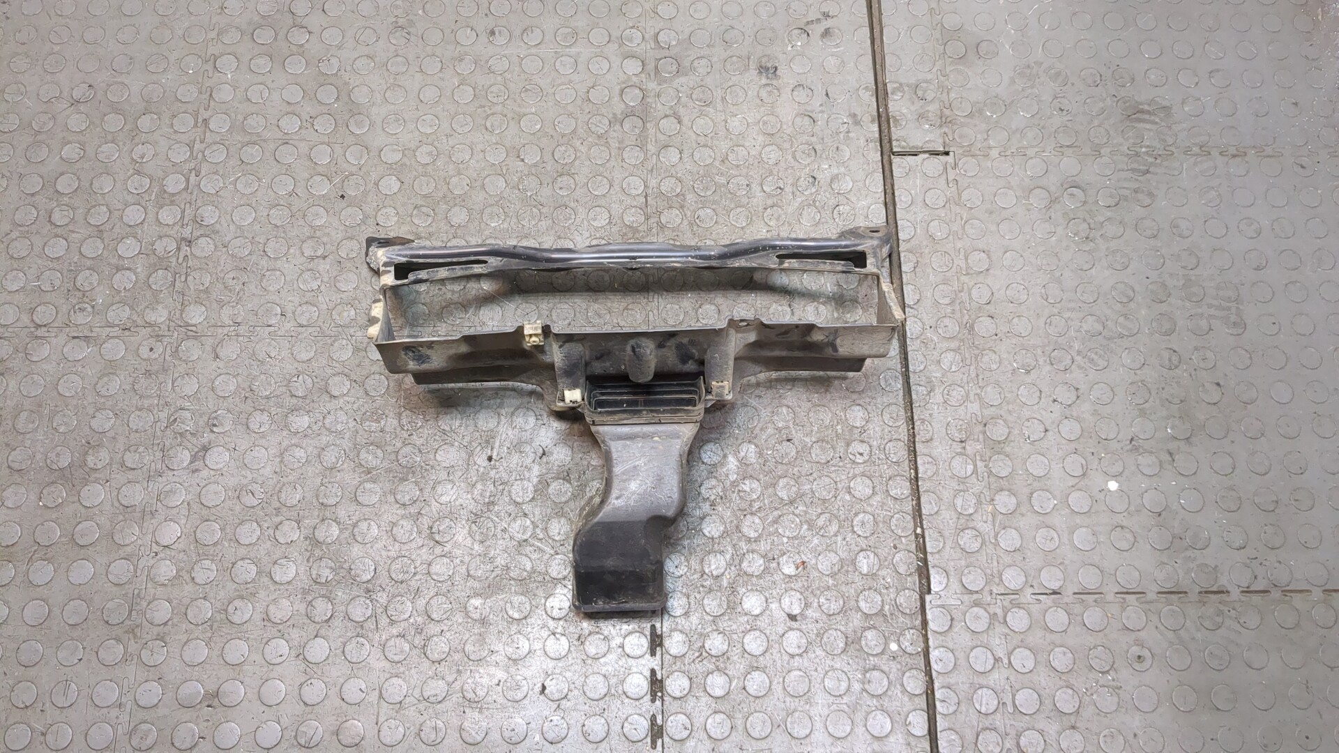 Воздухозаборник (внутри)