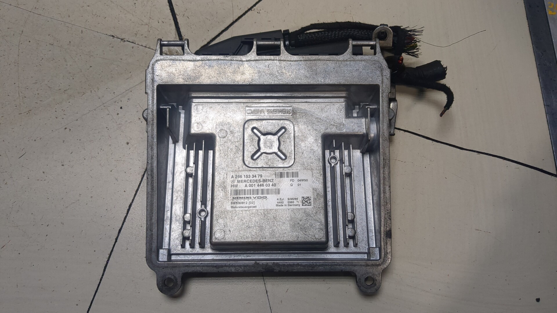 Блок управления двигателем