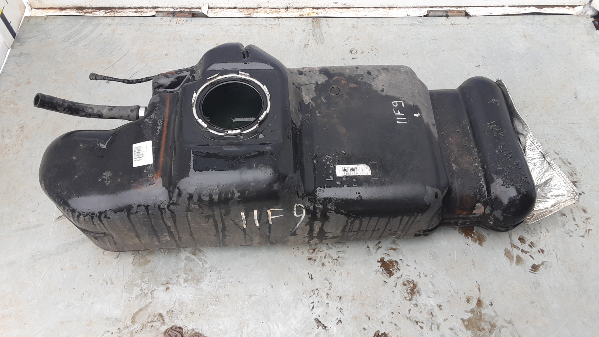 Бак топливный