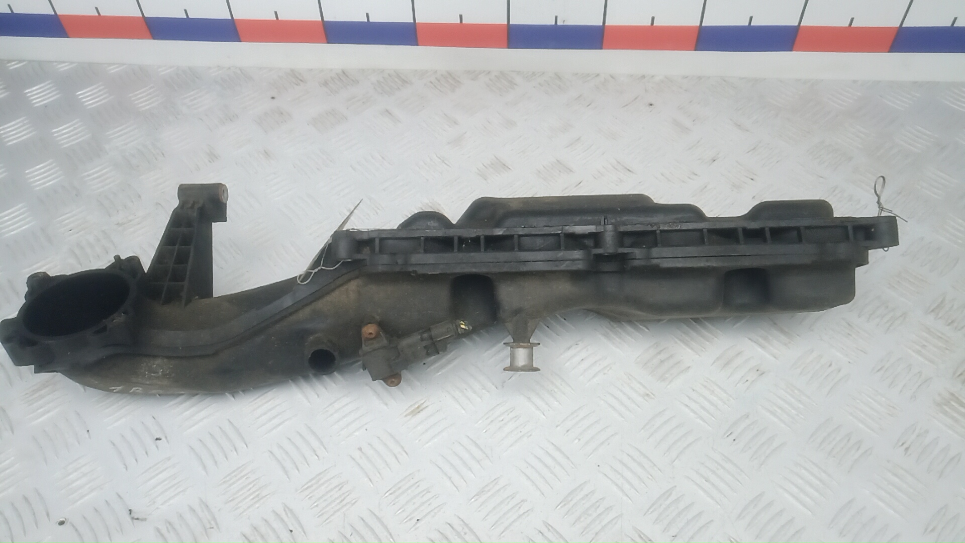 Коллектор впускной