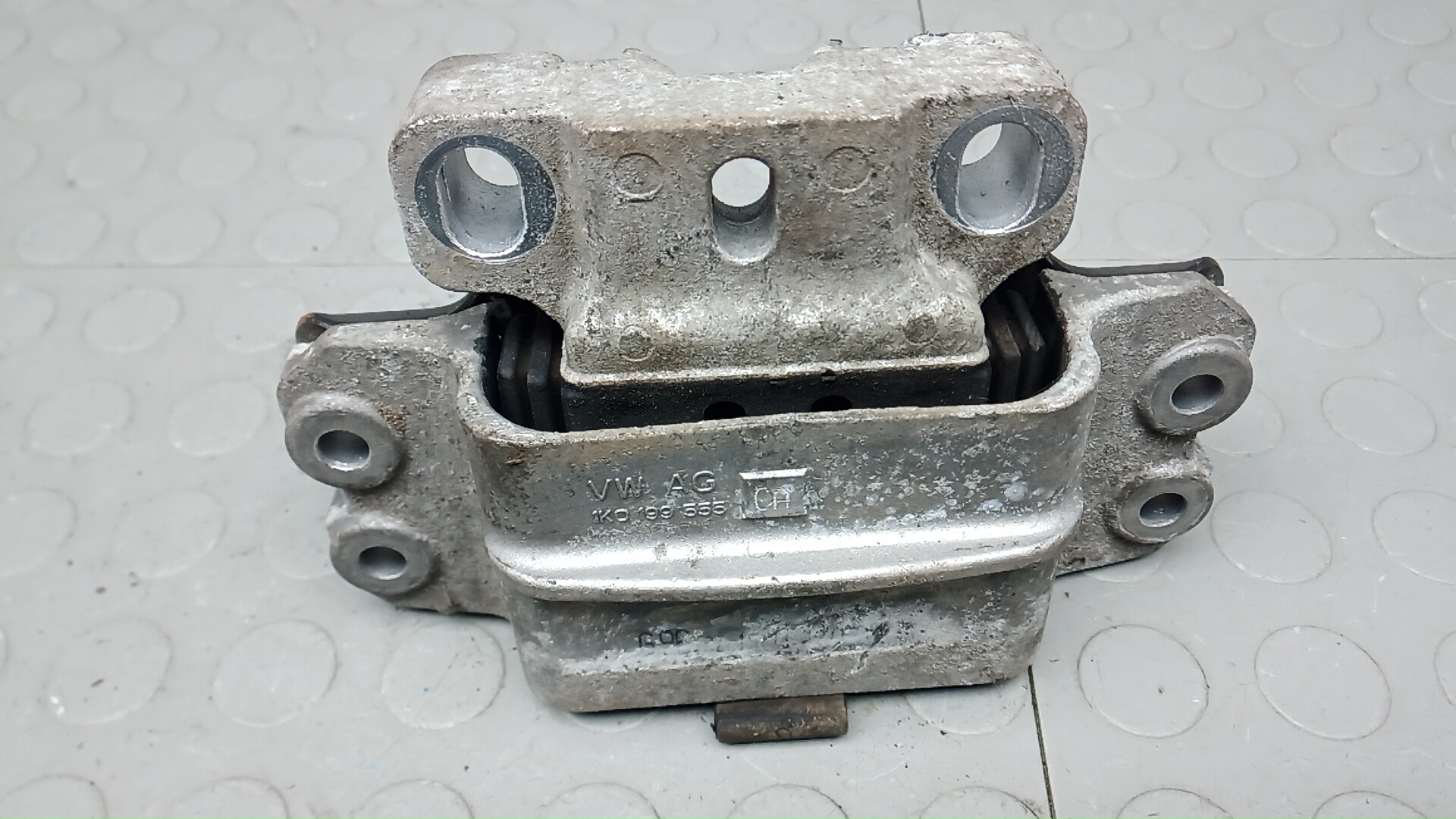 Опора двигателя