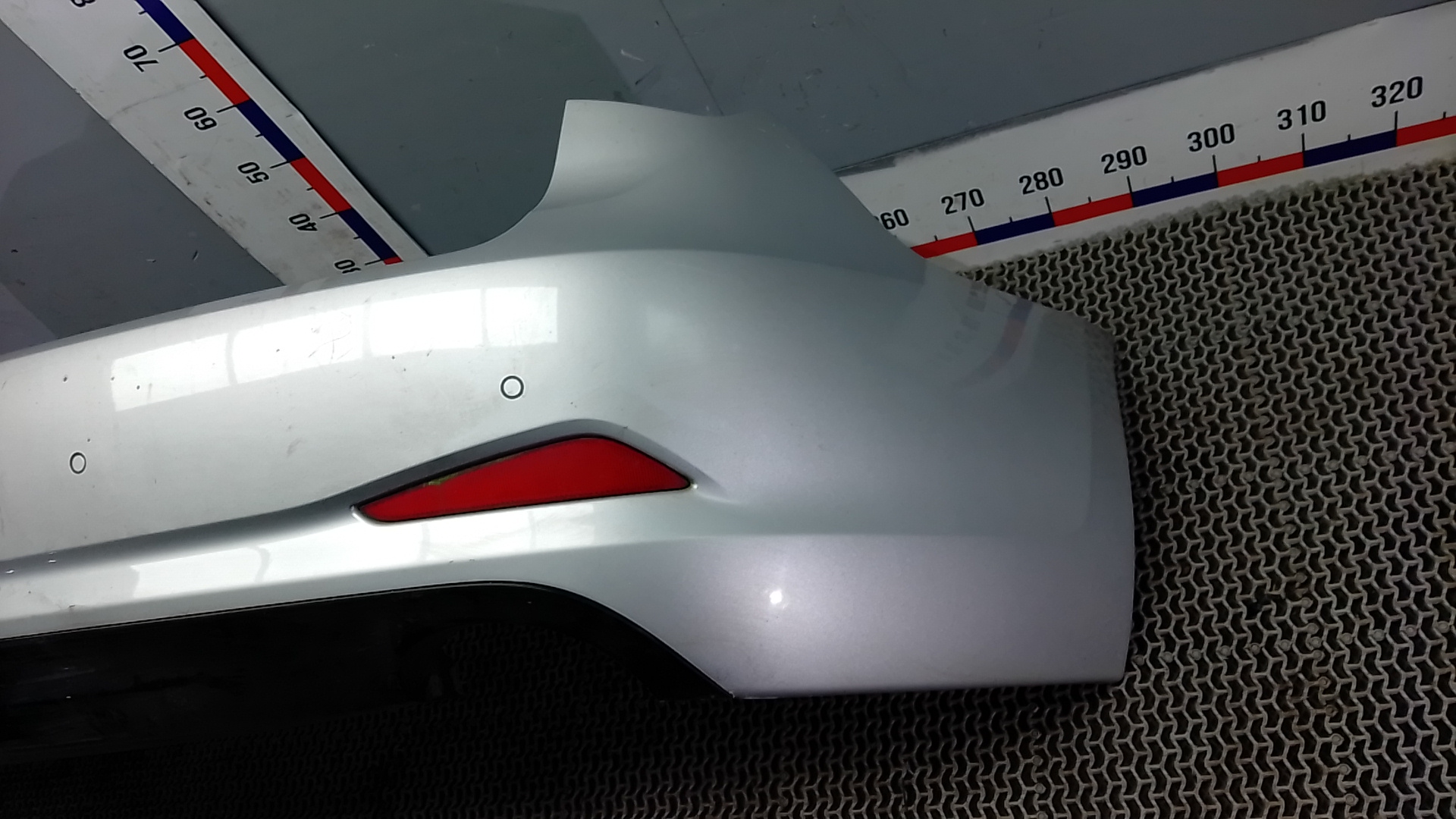 Бампер задний