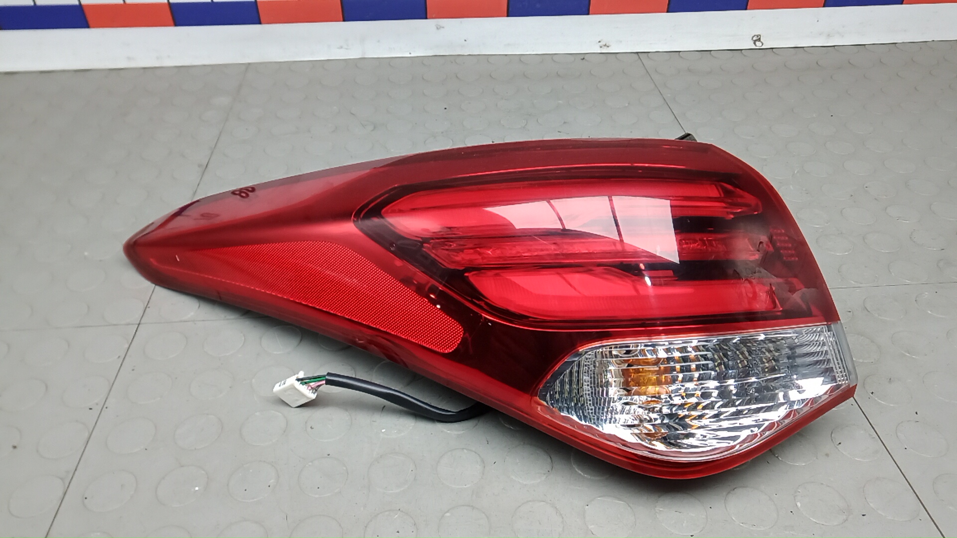 Фонарь задний левый