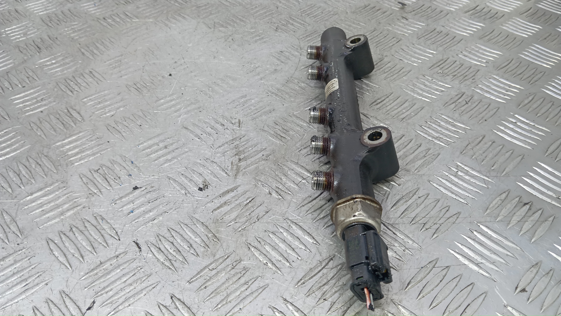 Рейка топливная (рампа)