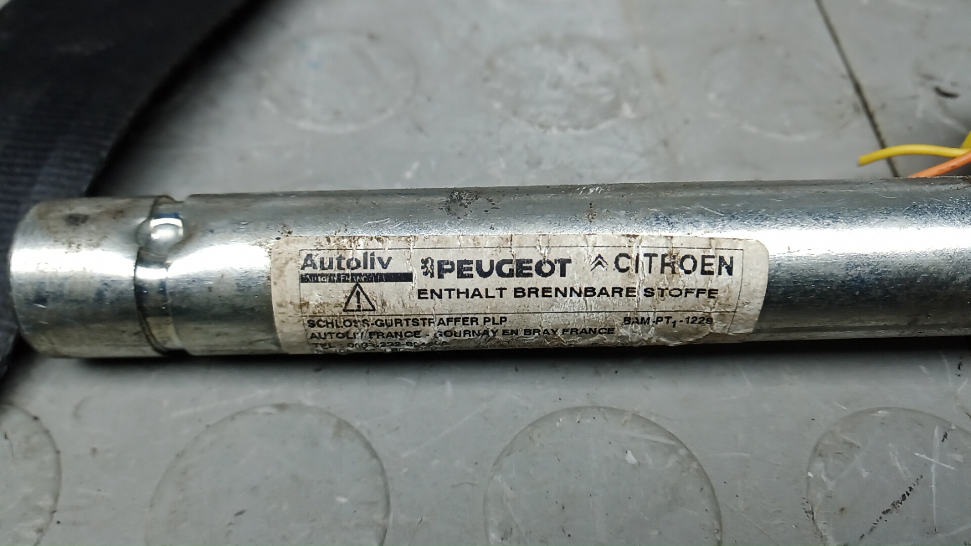 Ремень безопасности с пиропатроном