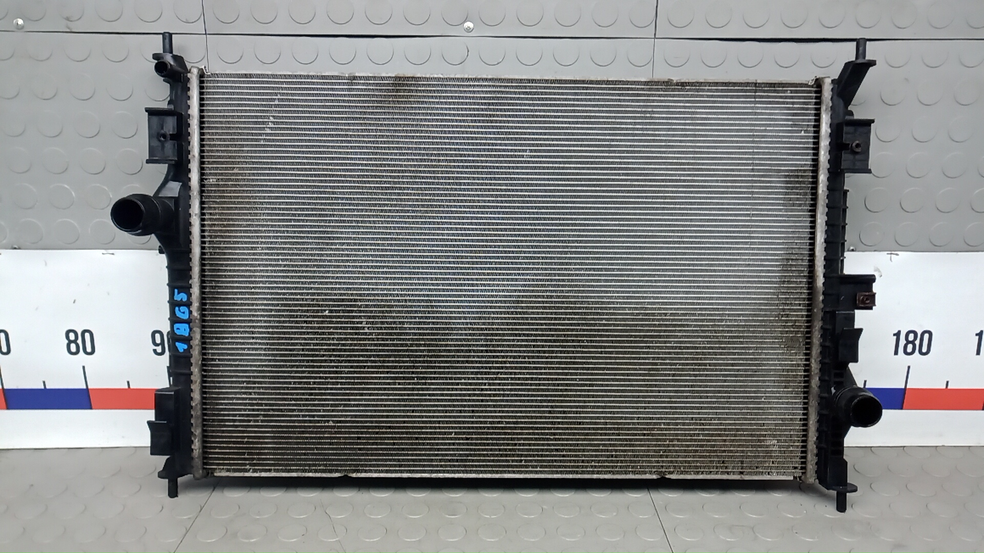 Радиатор охлаждения двигателя основной