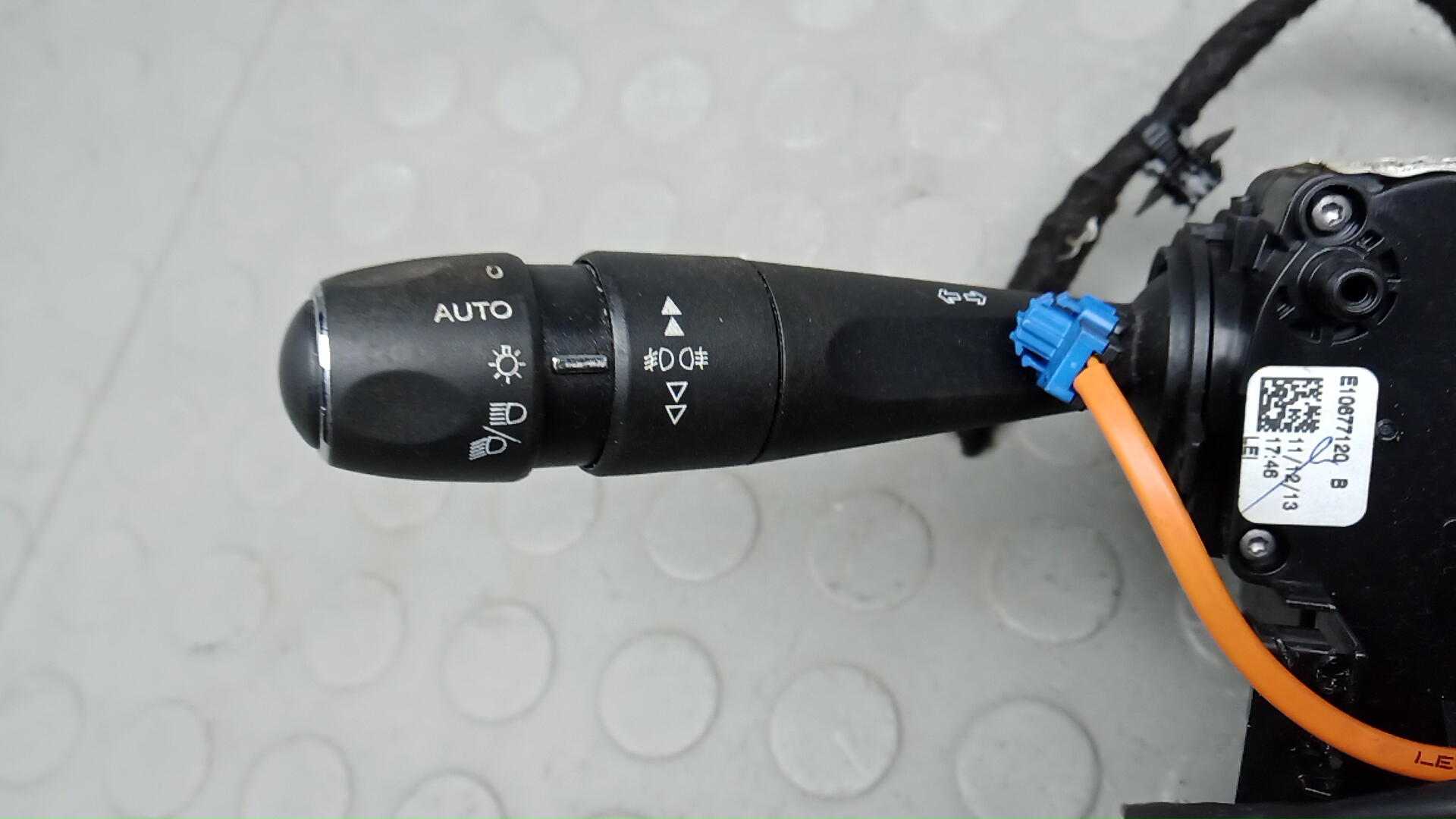 Переключатель подрулевой