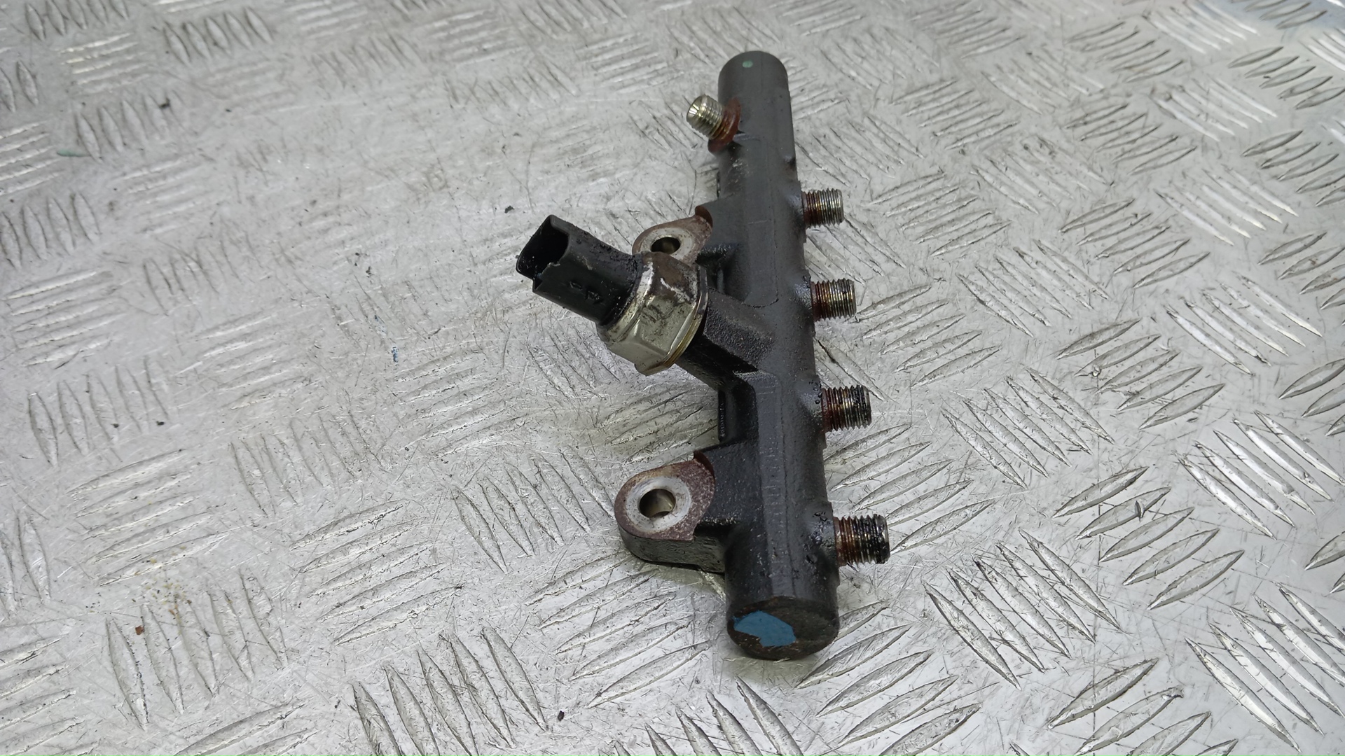 Рейка топливная (рампа)