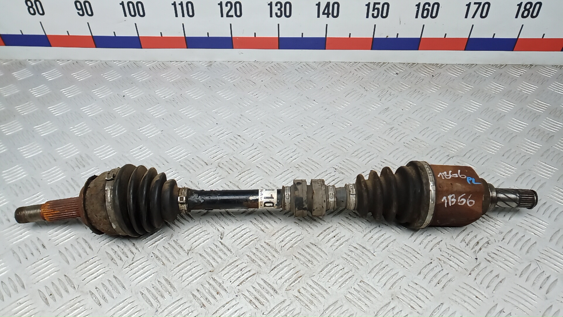 Полуось передняя левая