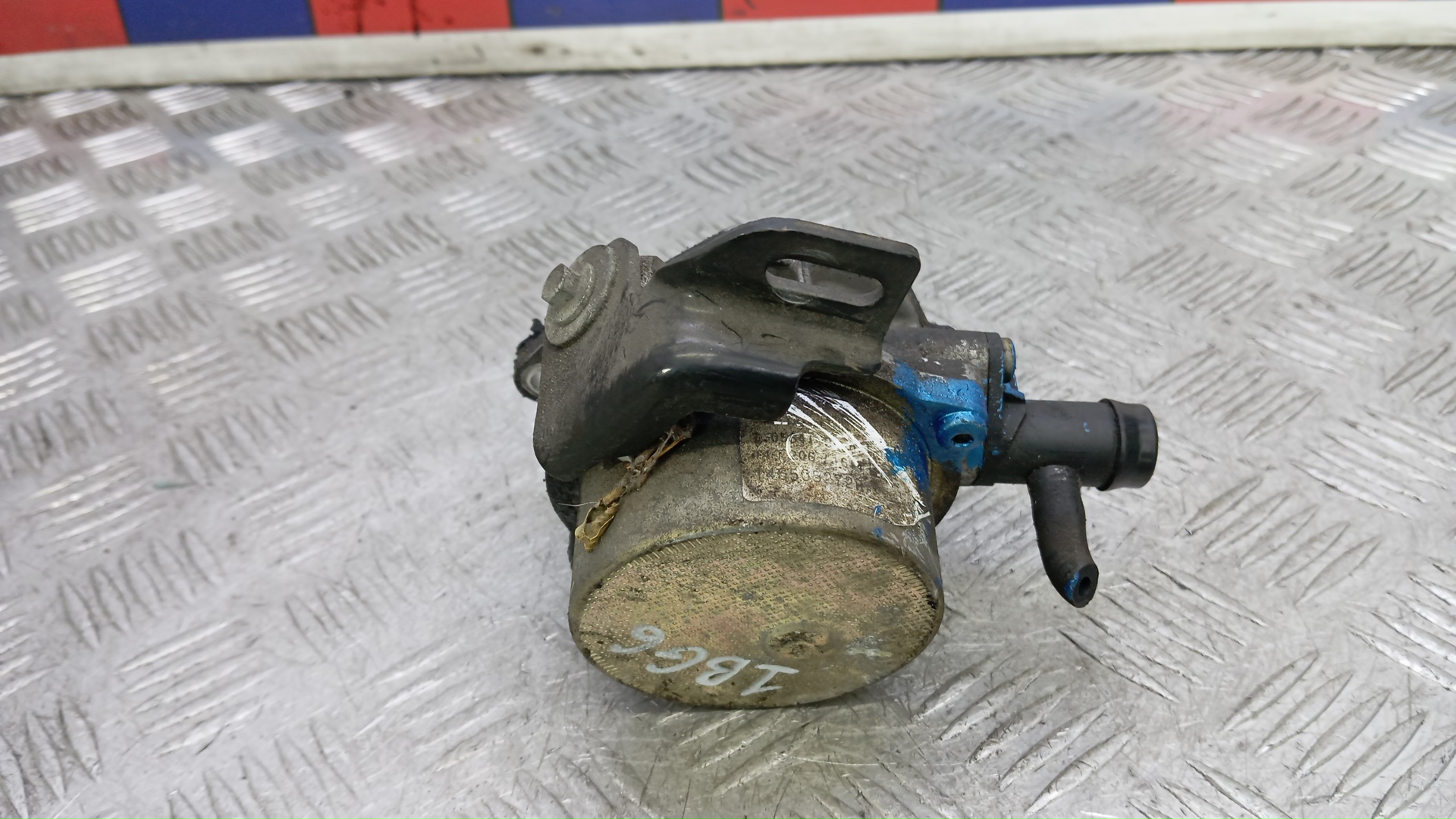 Насос вакуумный