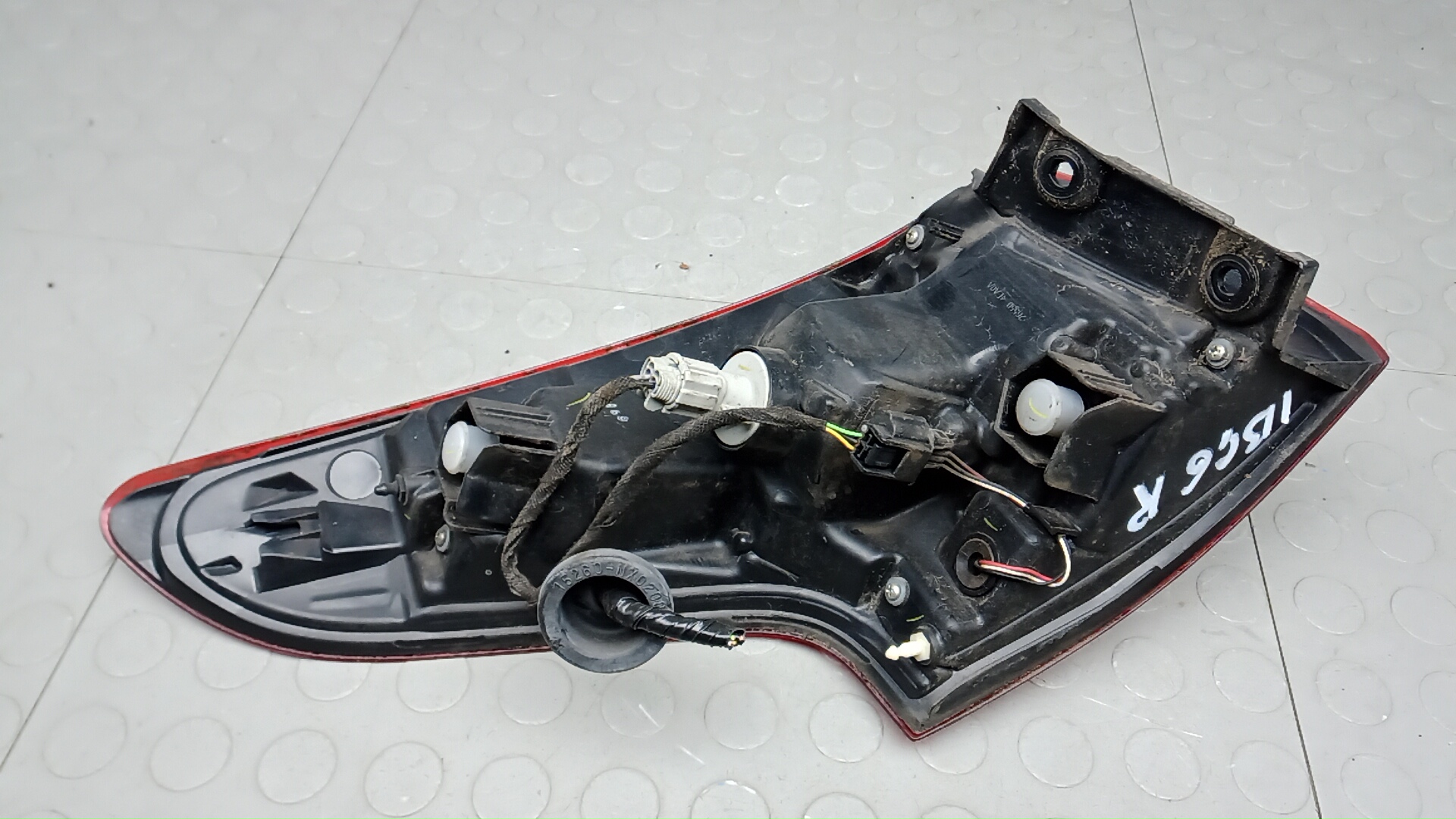 Фонарь задний правый