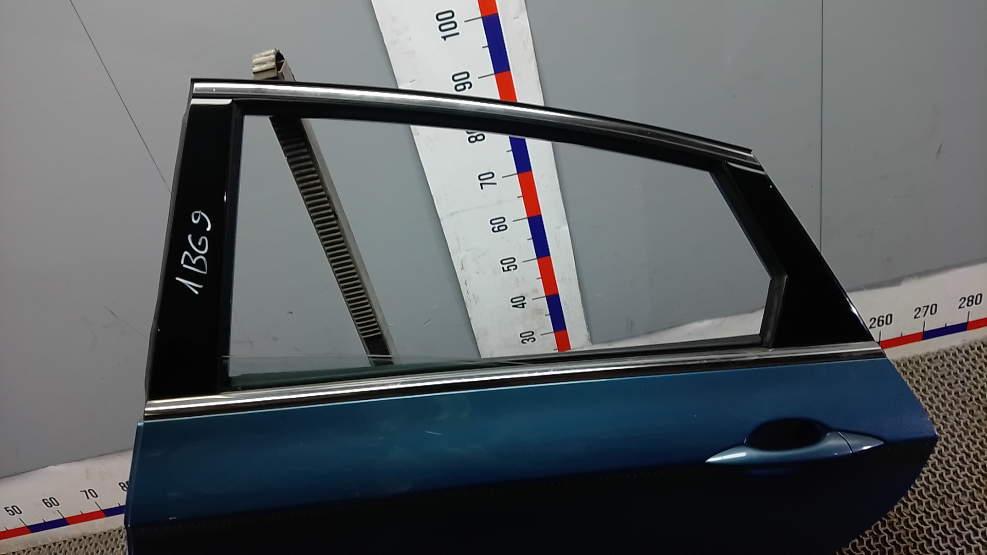 Дверь задняя левая