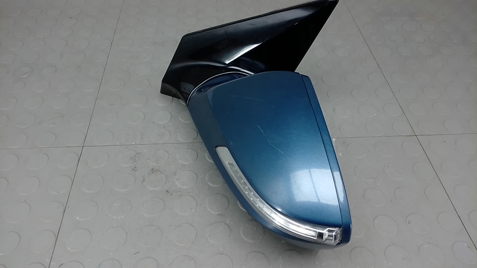 Зеркало левое электрическое