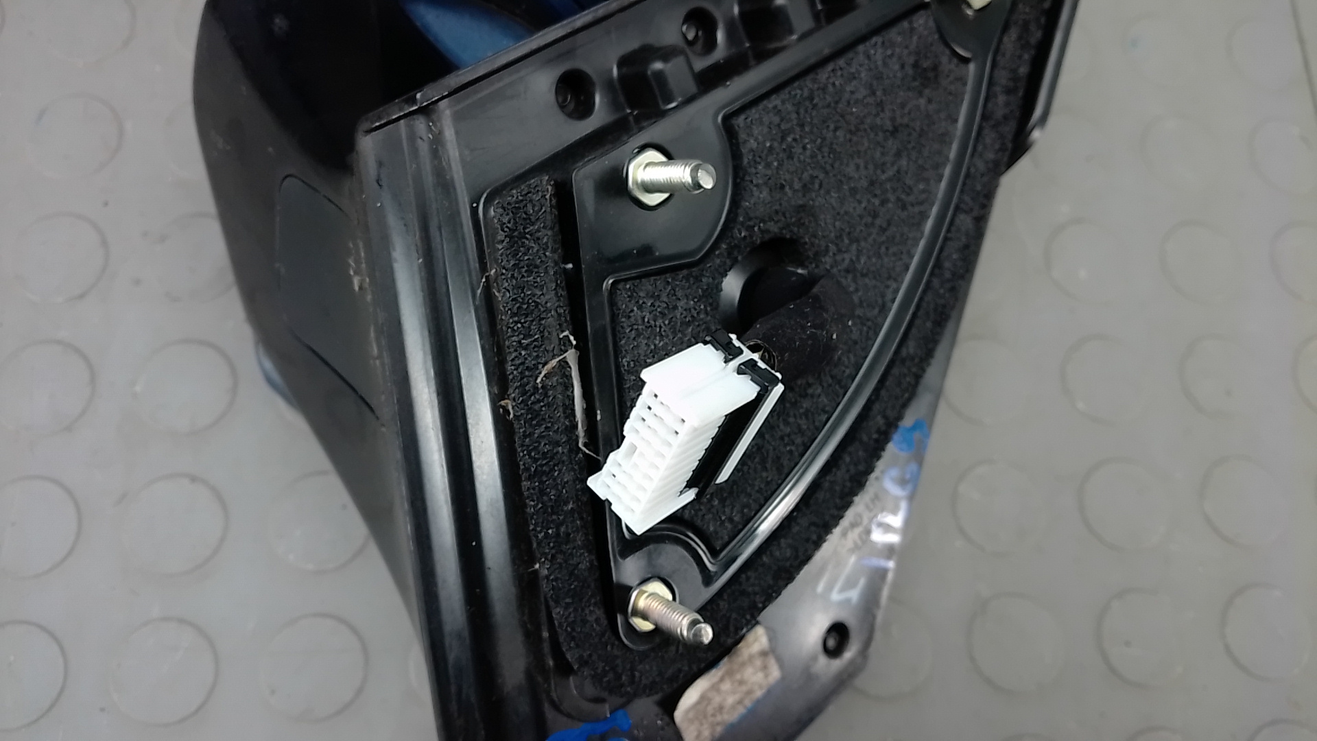 Зеркало левое электрическое