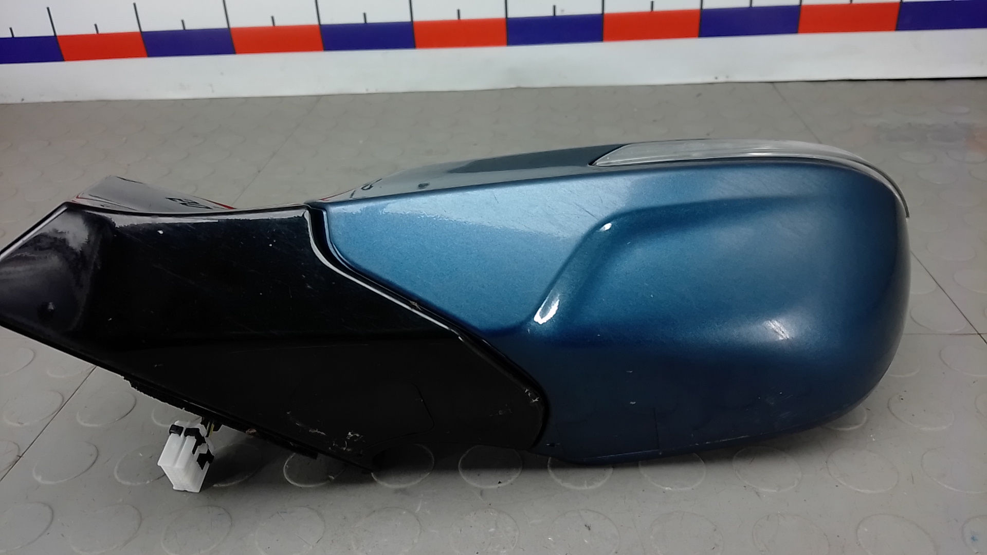 Зеркало левое электрическое