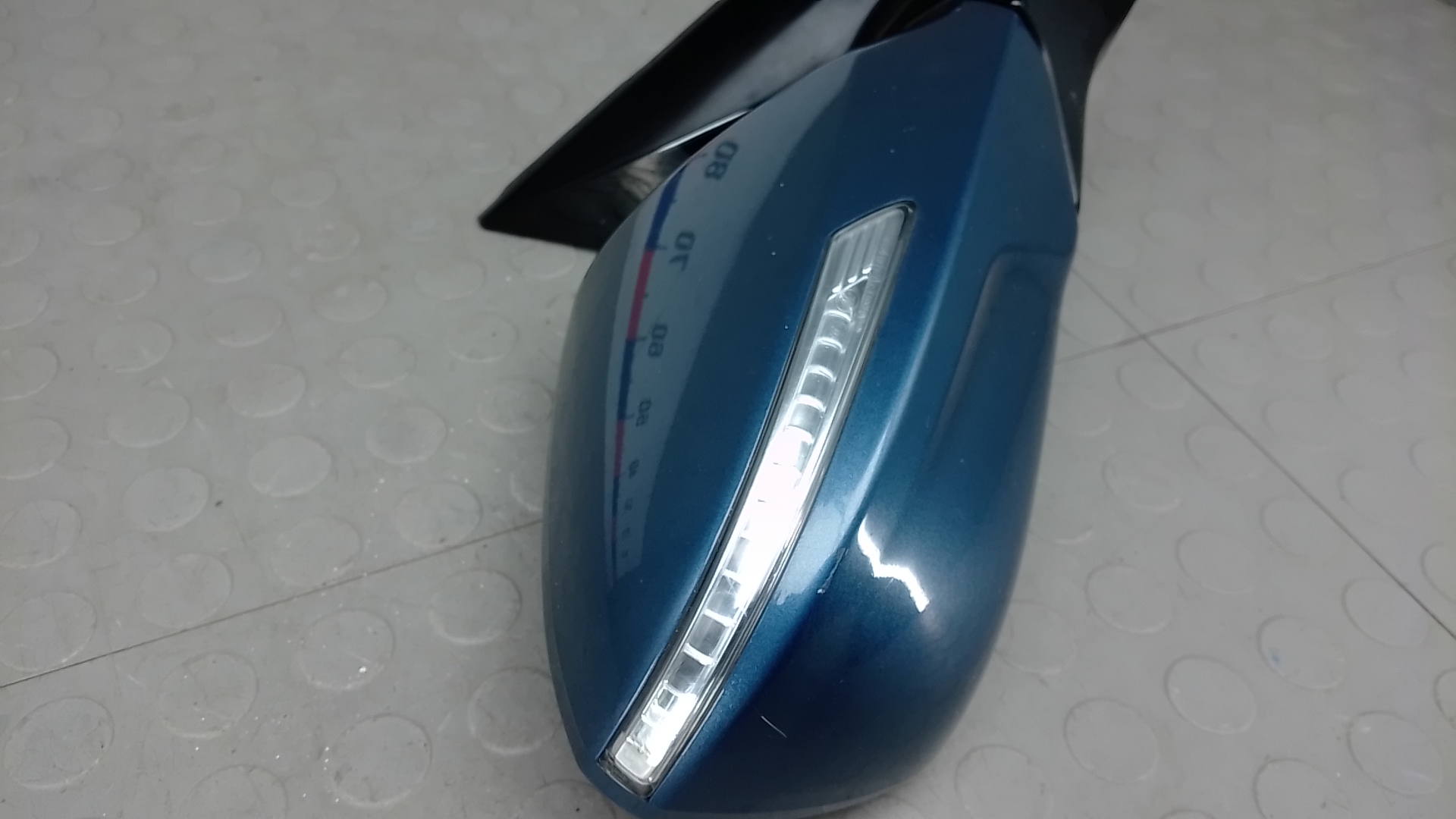 Зеркало правое электрическое