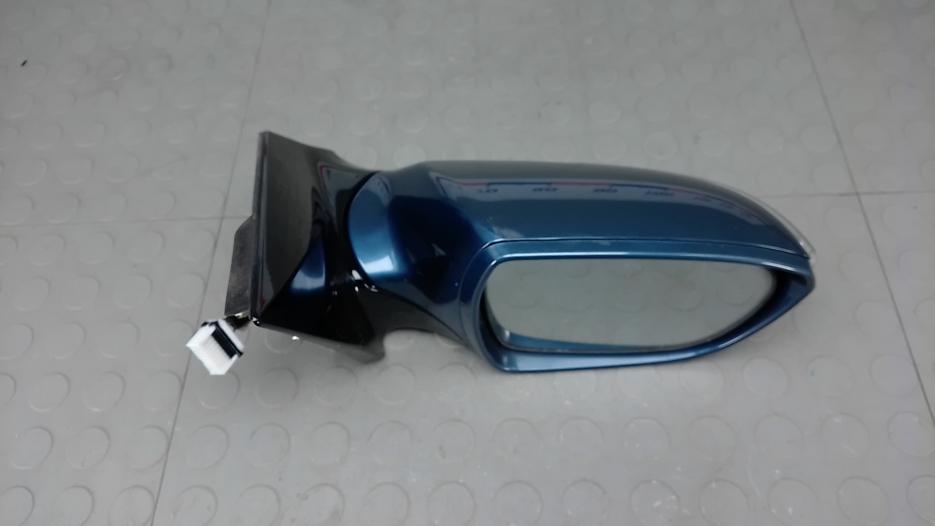 Зеркало правое электрическое