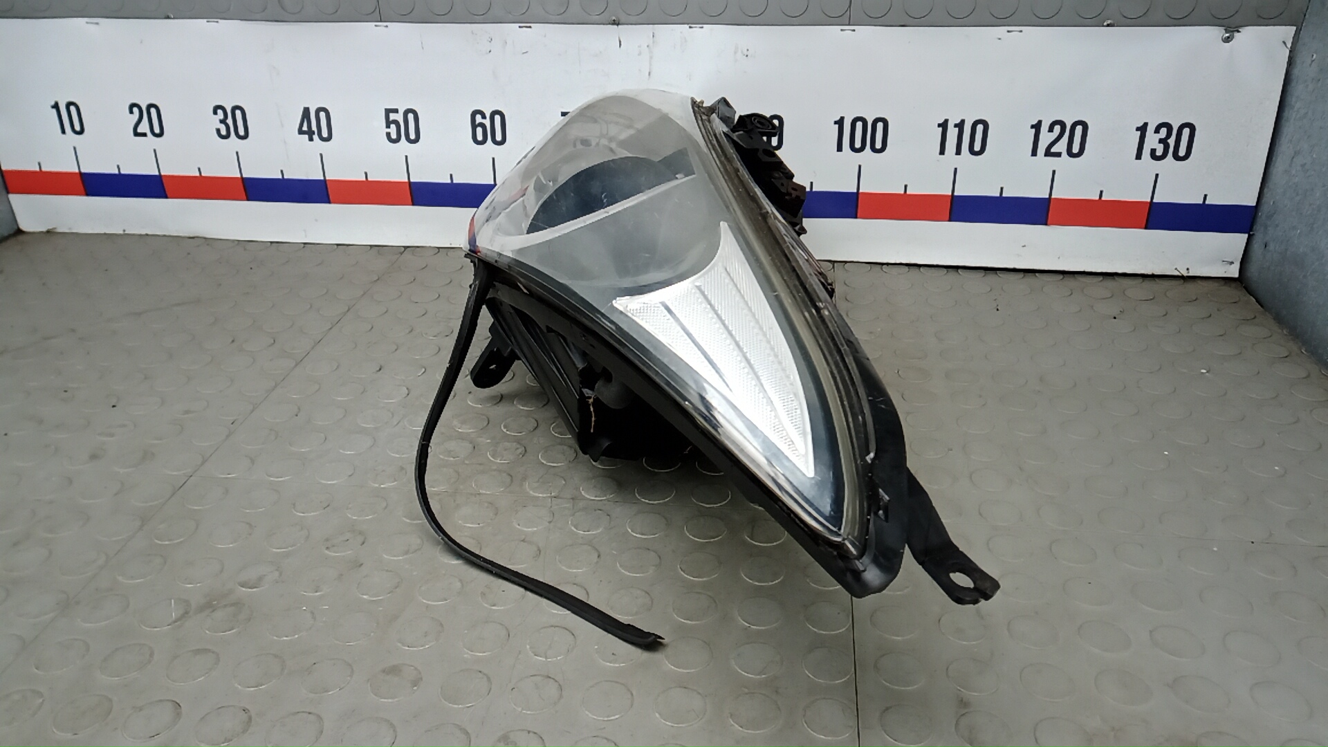 Фара левая