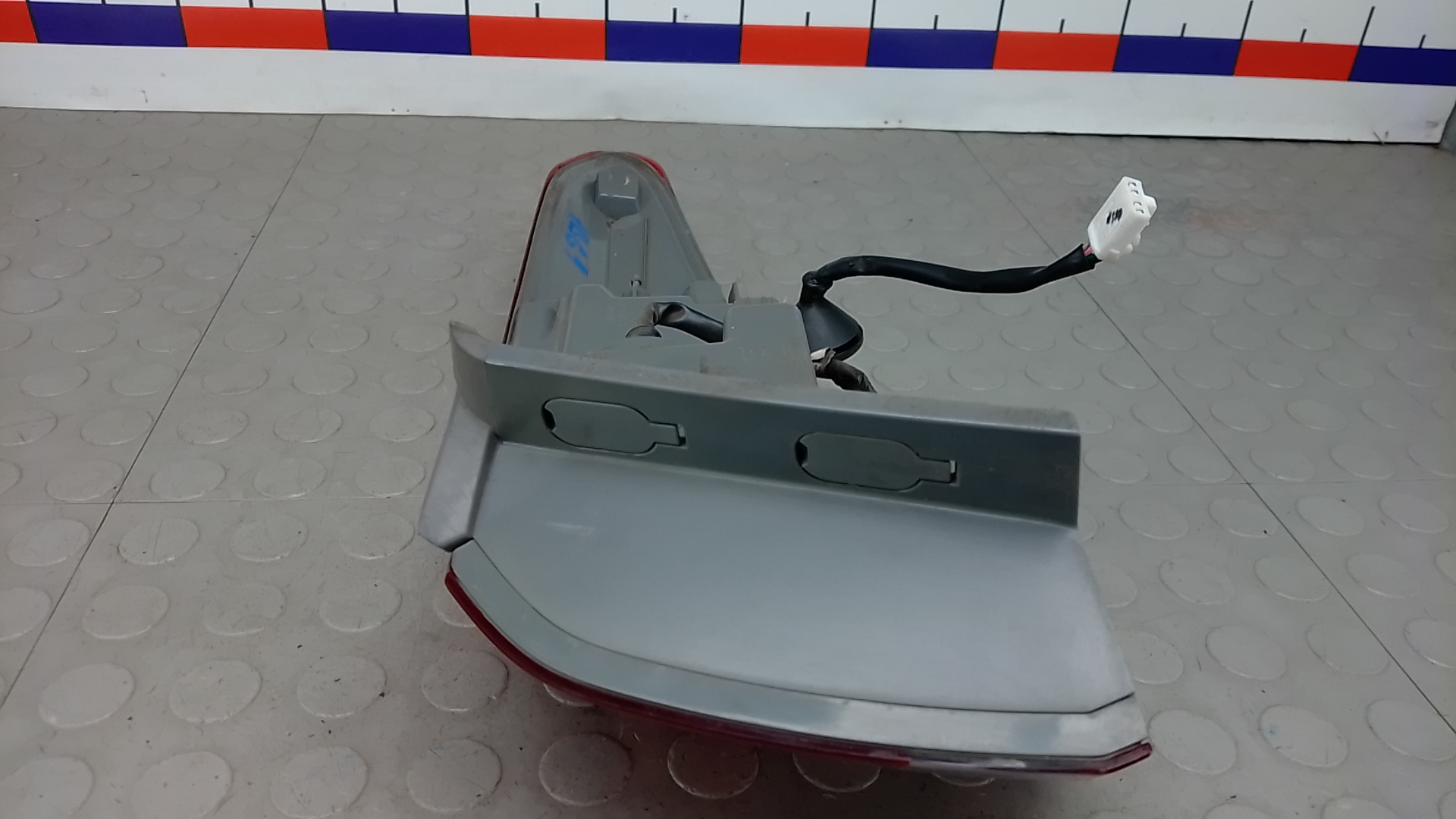 Фонарь задний левый