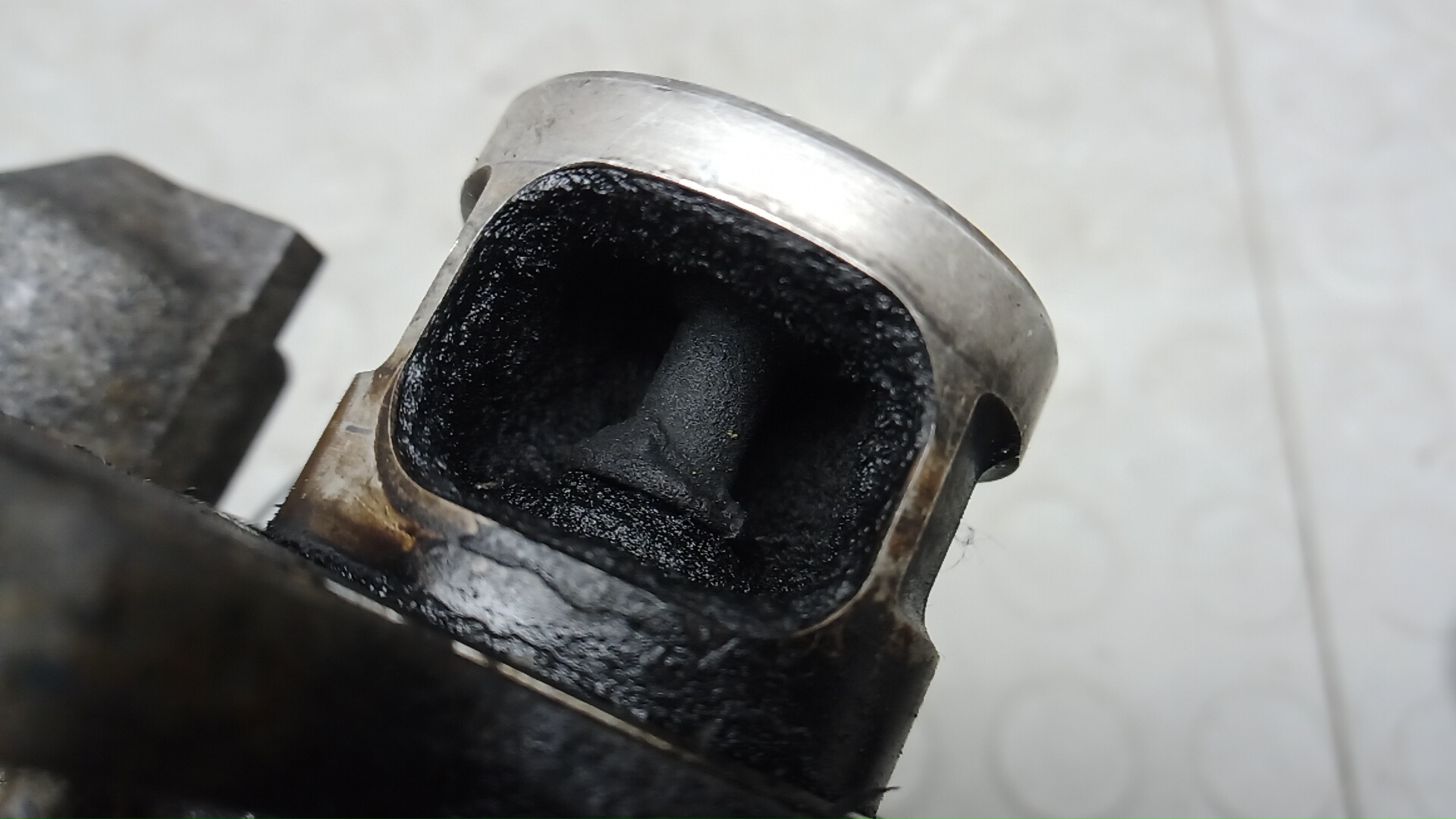 Клапан рециркуляции выхлопных газов (EGR)