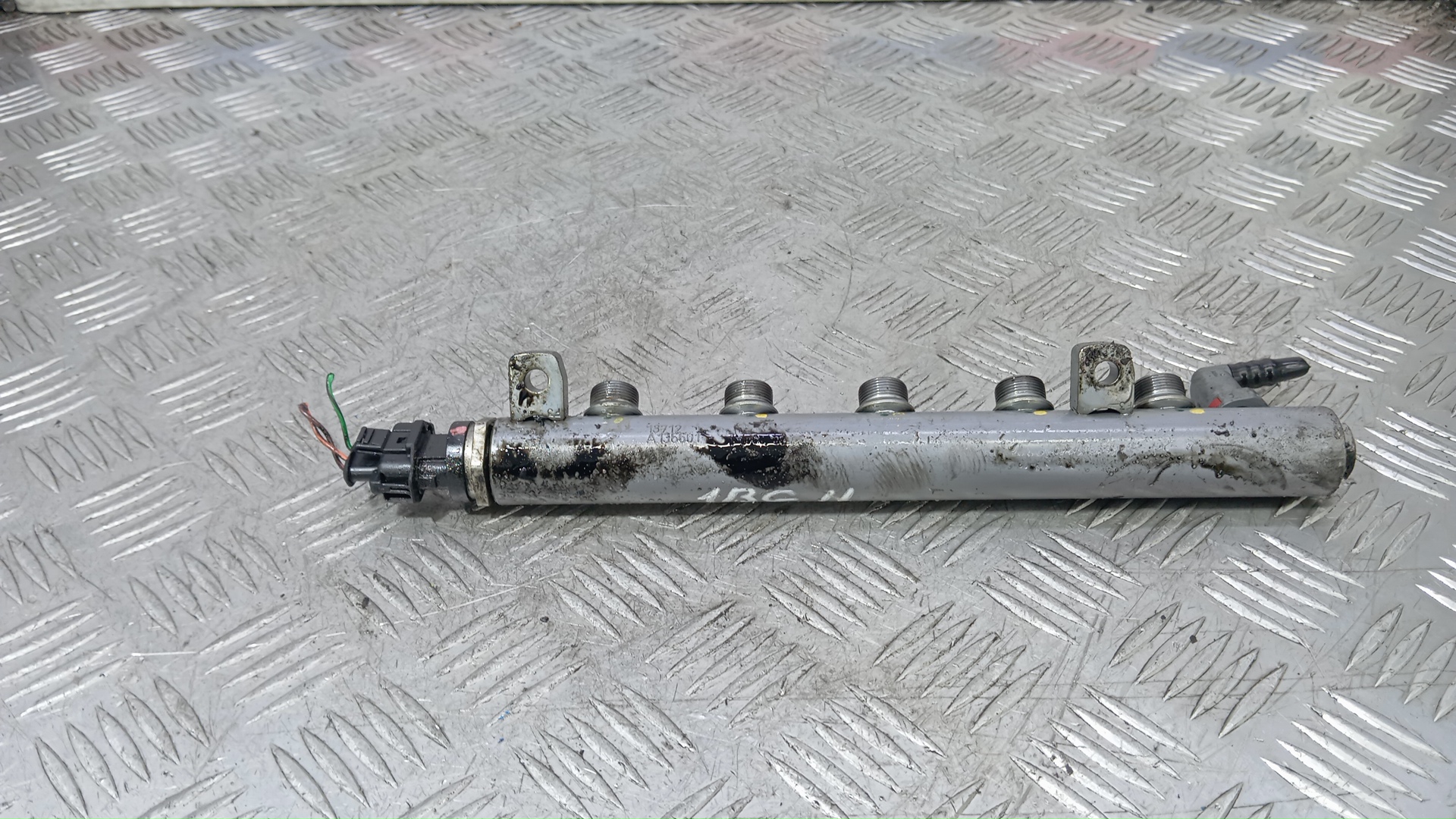 Рейка топливная (рампа)