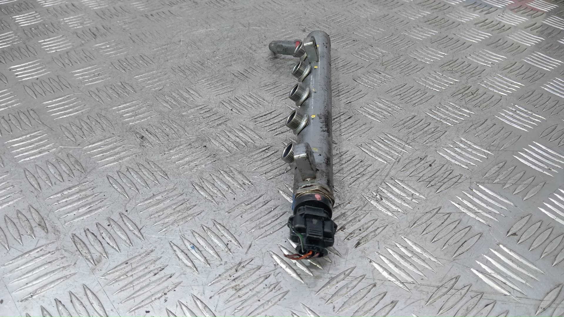 Рейка топливная (рампа)