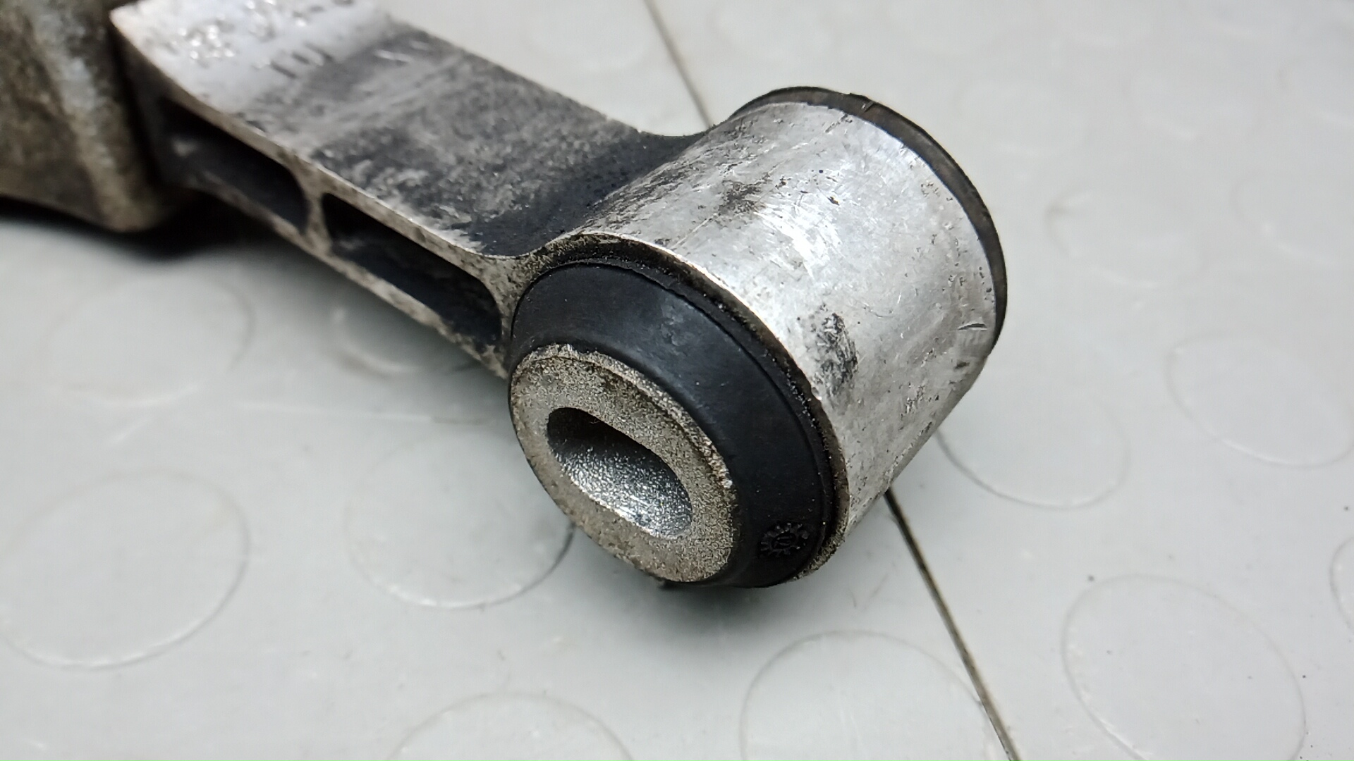 Опора двигателя