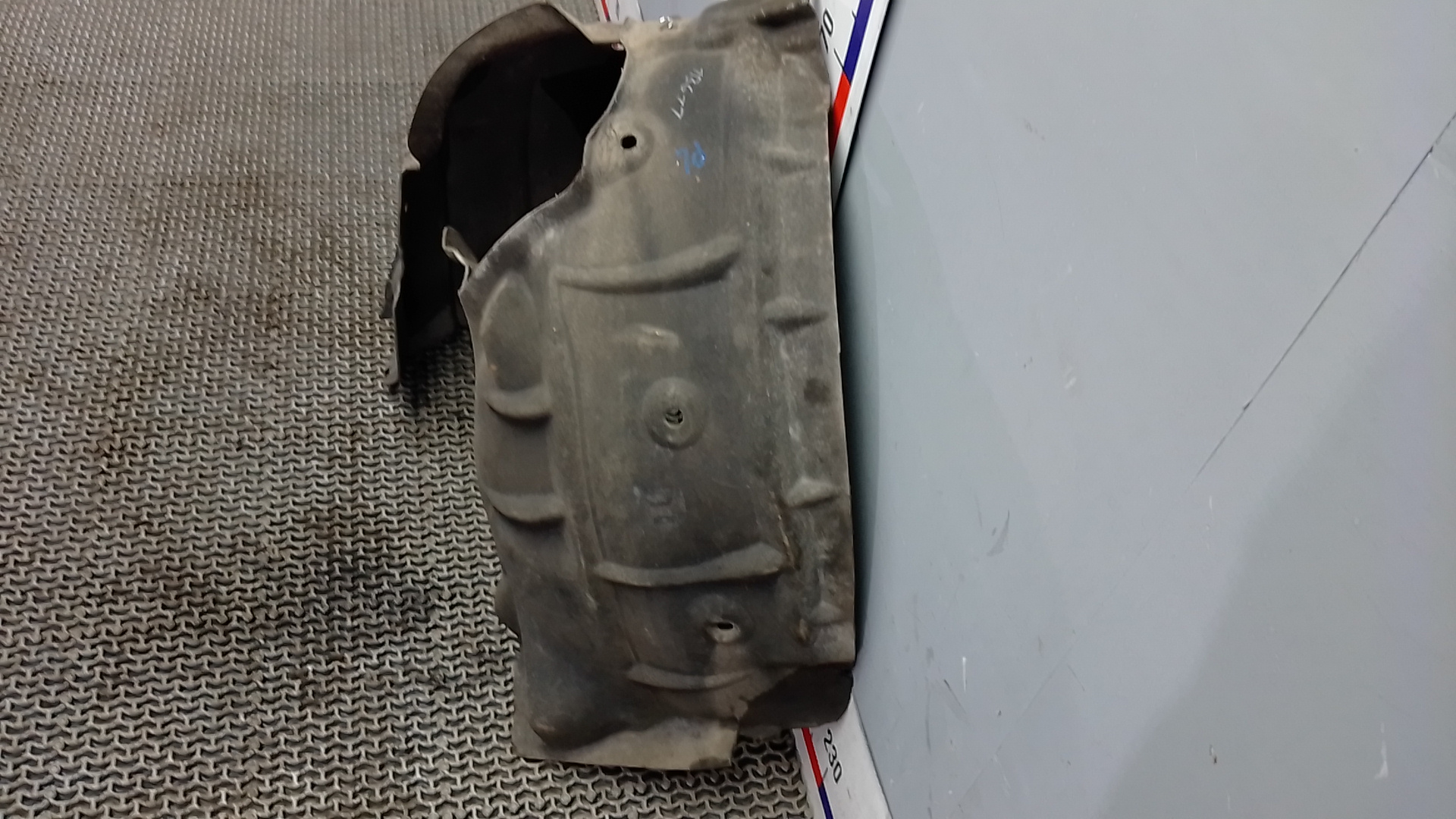 Локер передний левый