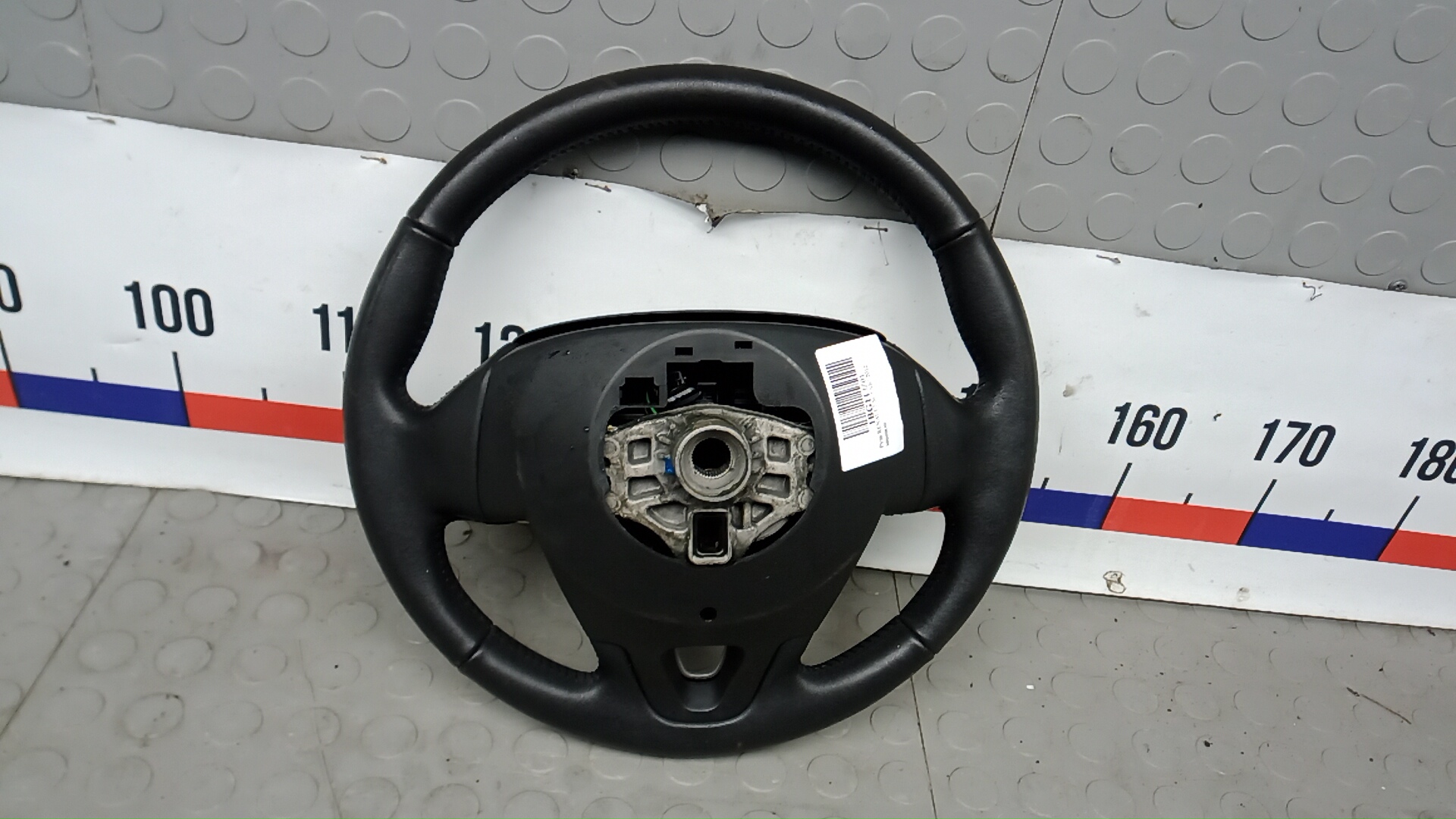 Рулевое колесо (руль)