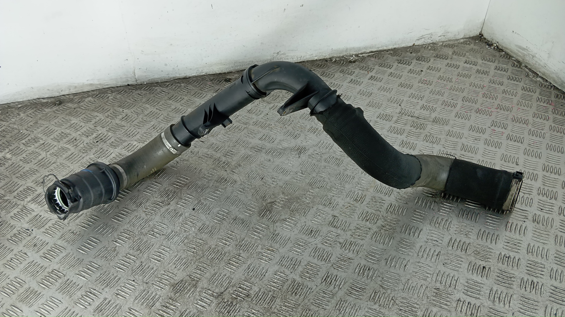 Патрубок интеркулера