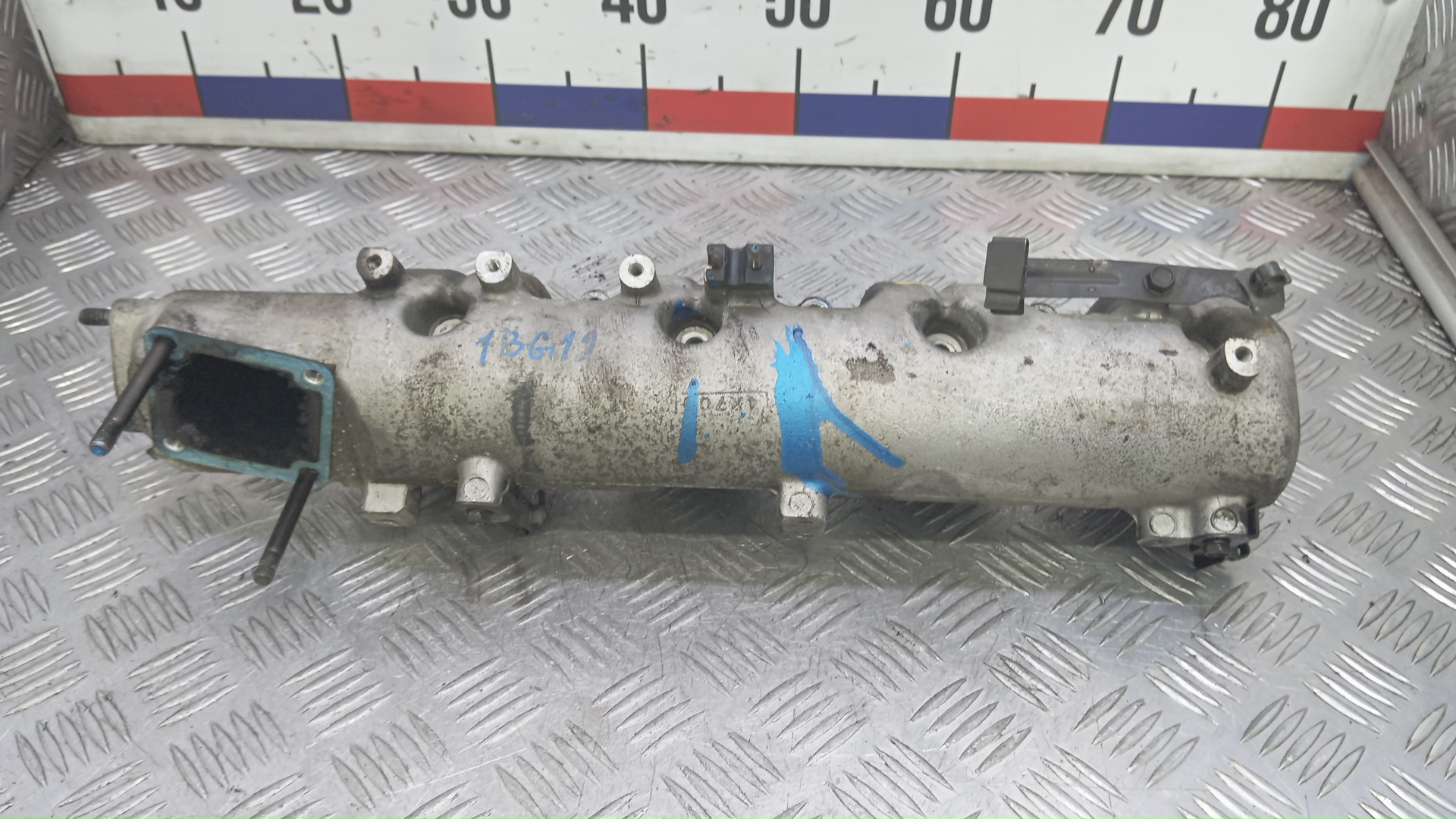 Коллектор впускной